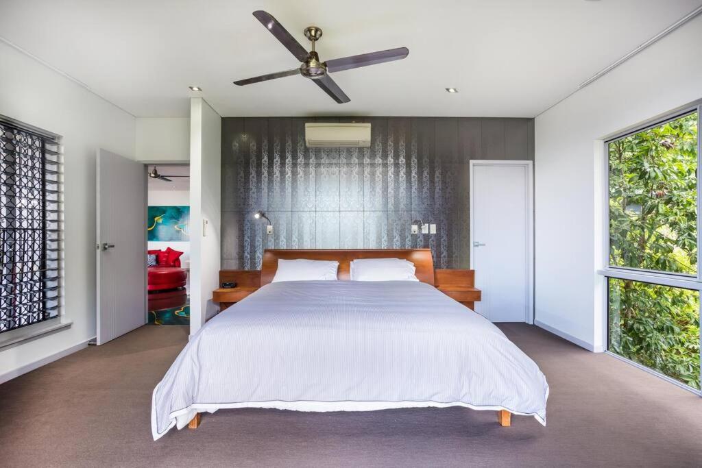 Four-Bedroom House photo 1