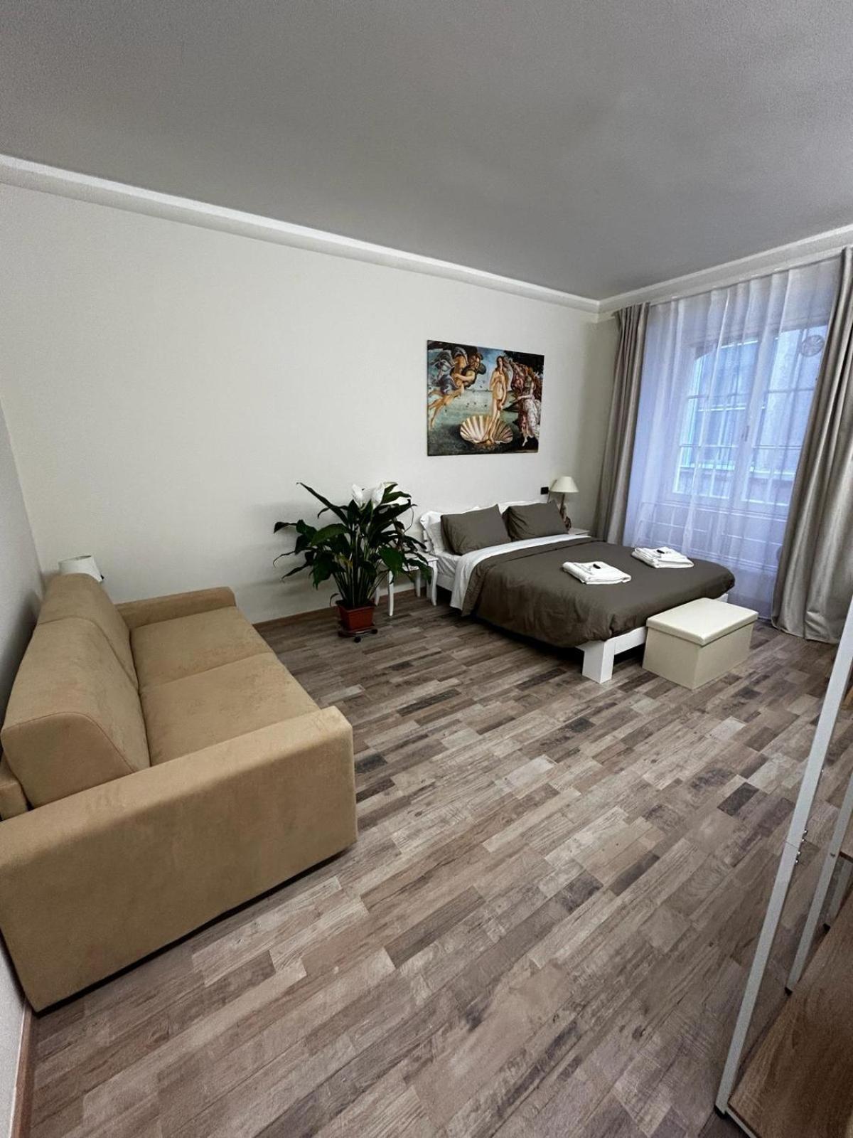 Quadruple Room with Private Bathroom