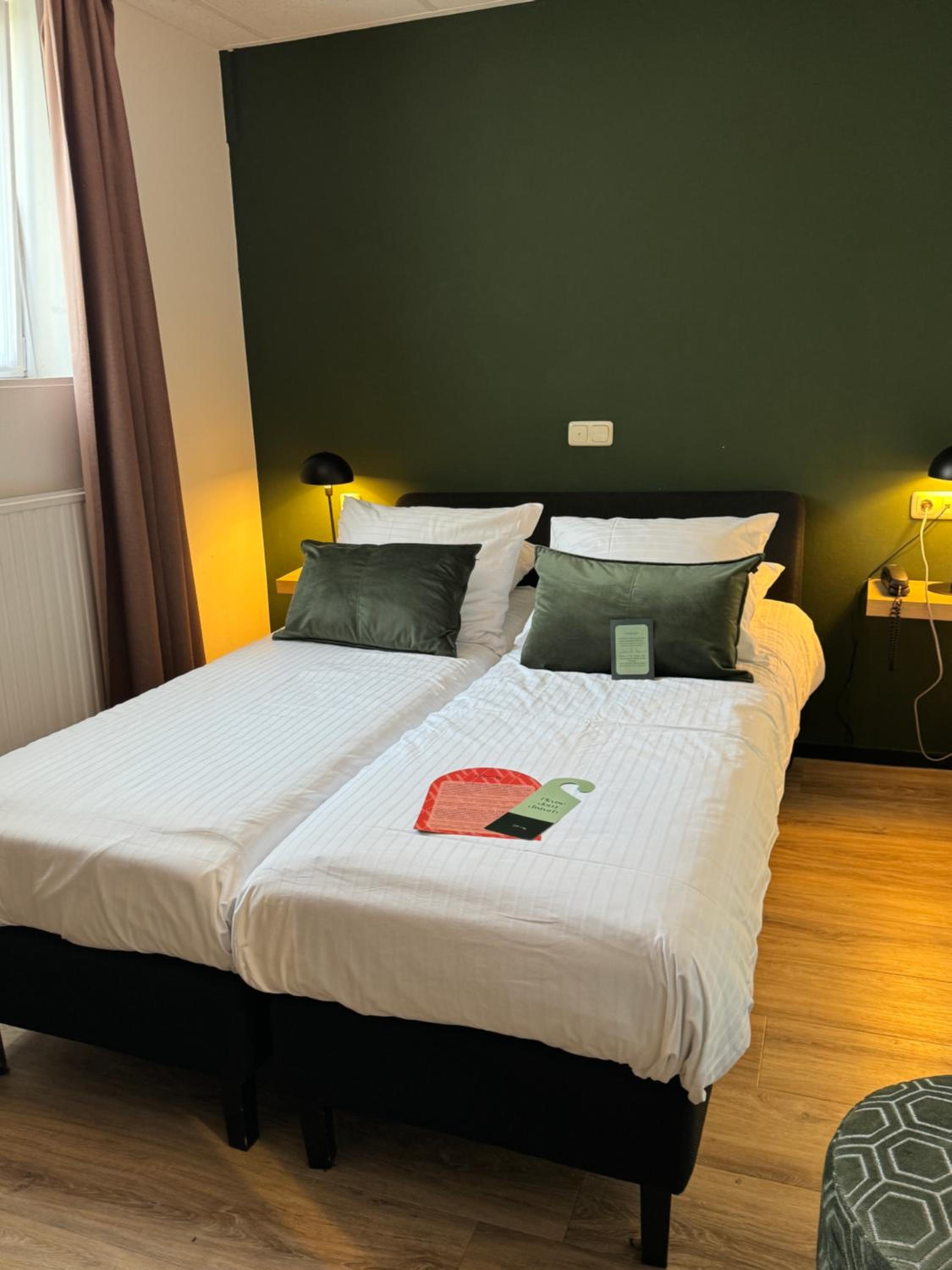 Budget Twin Room - Photo 2