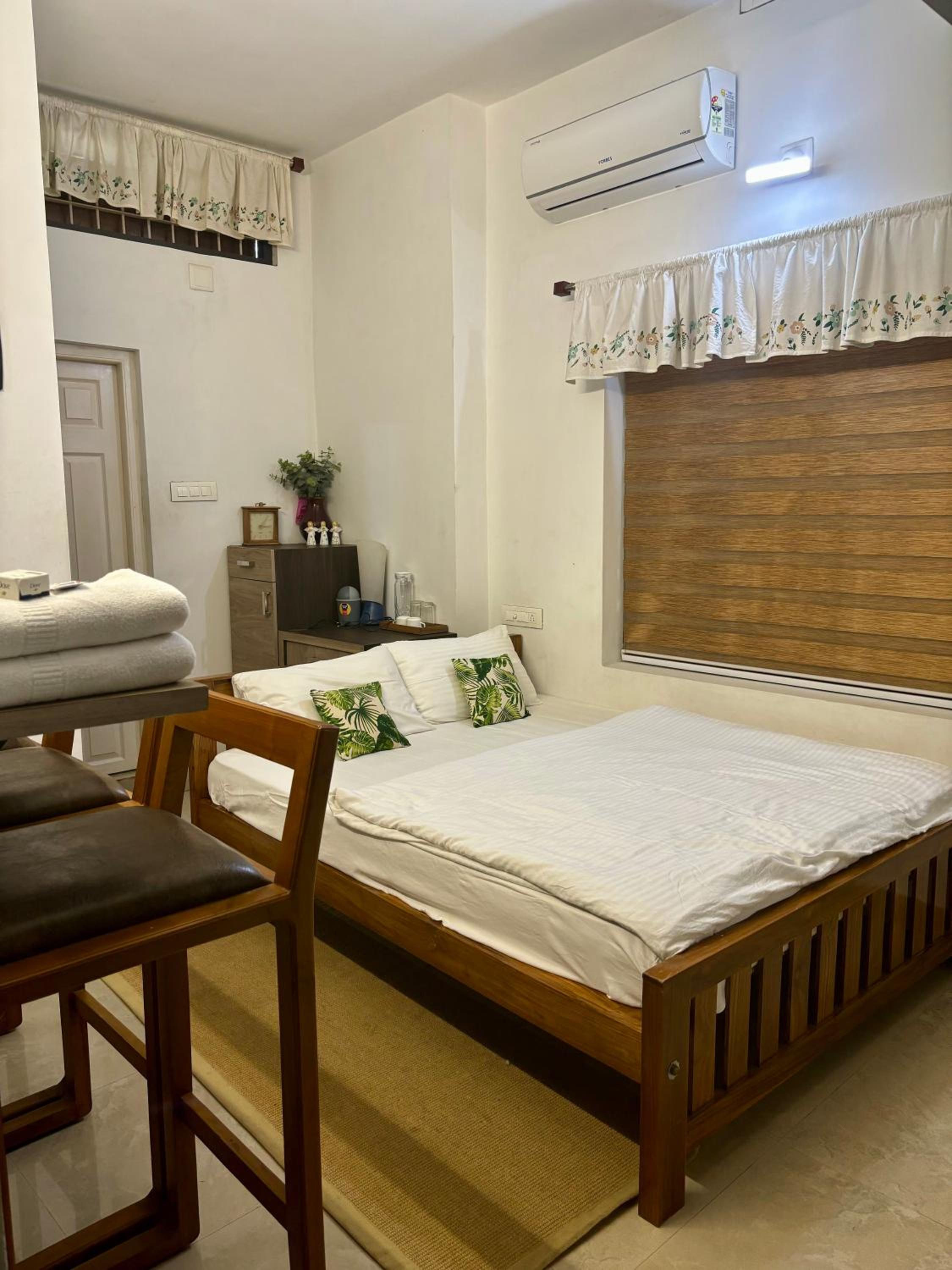 Queen Room with Balcony photo 3
