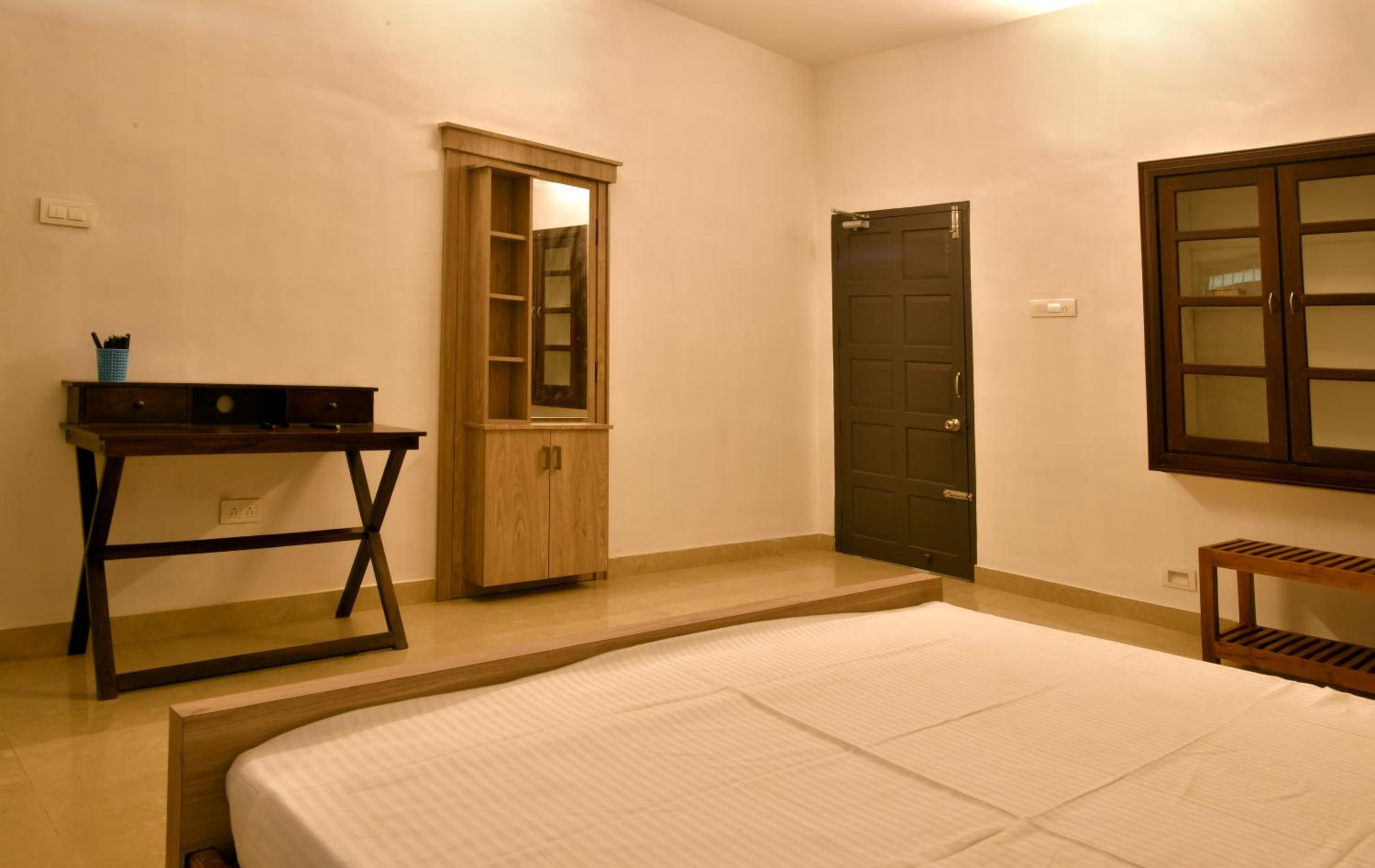 King Room with Balcony photo 2