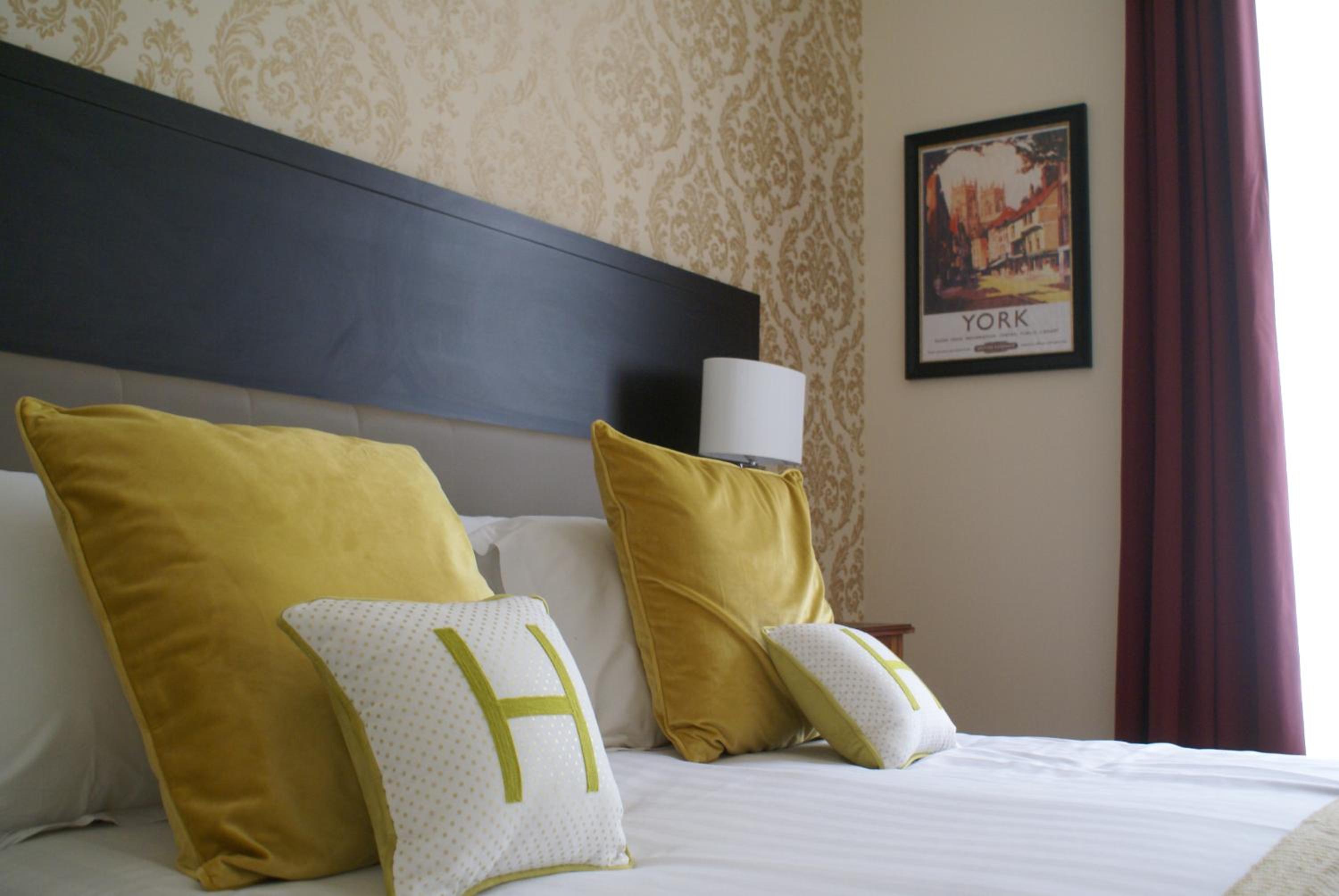 Large Double or Twin Room - Photo 2