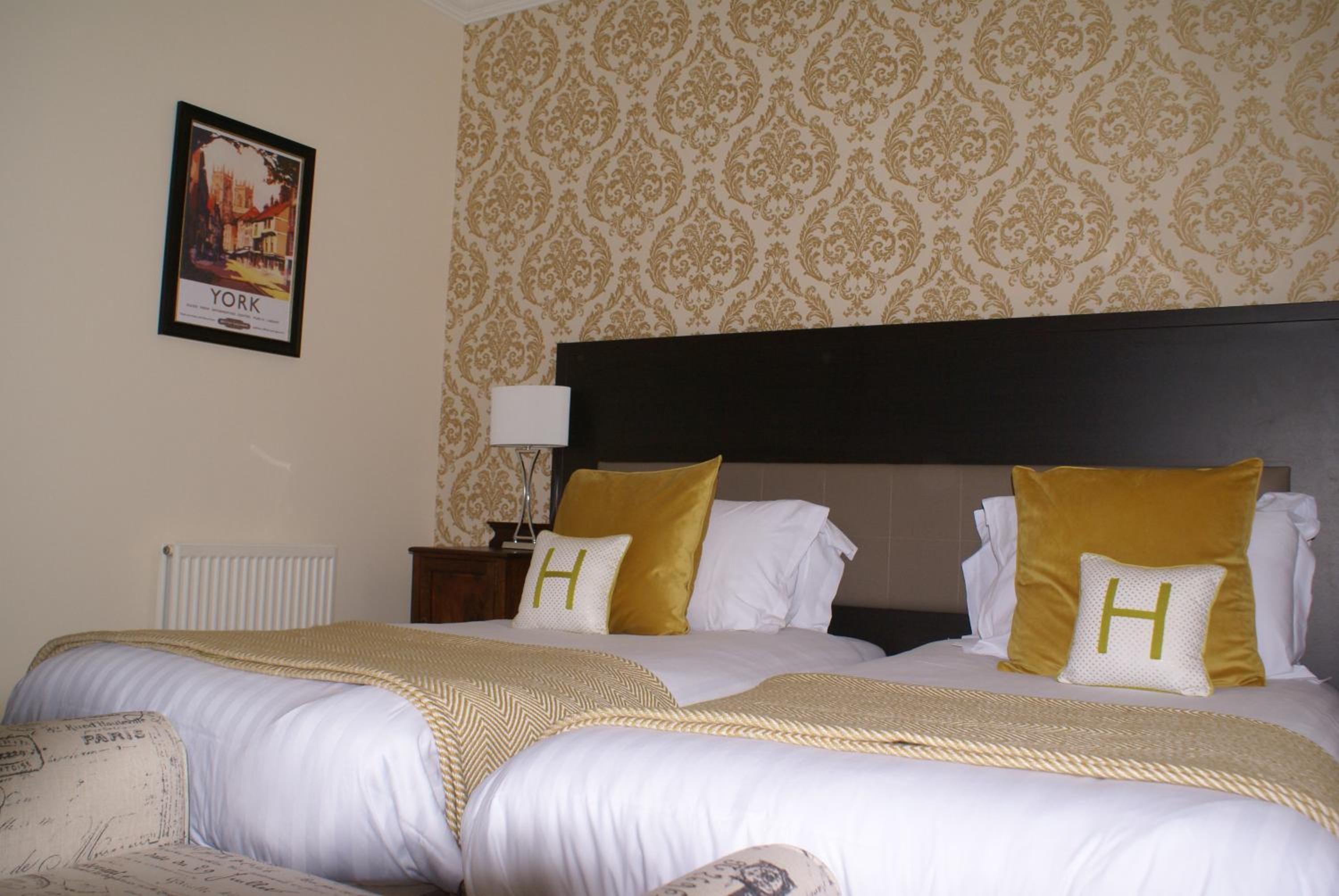 Large Double or Twin Room - Photo 5