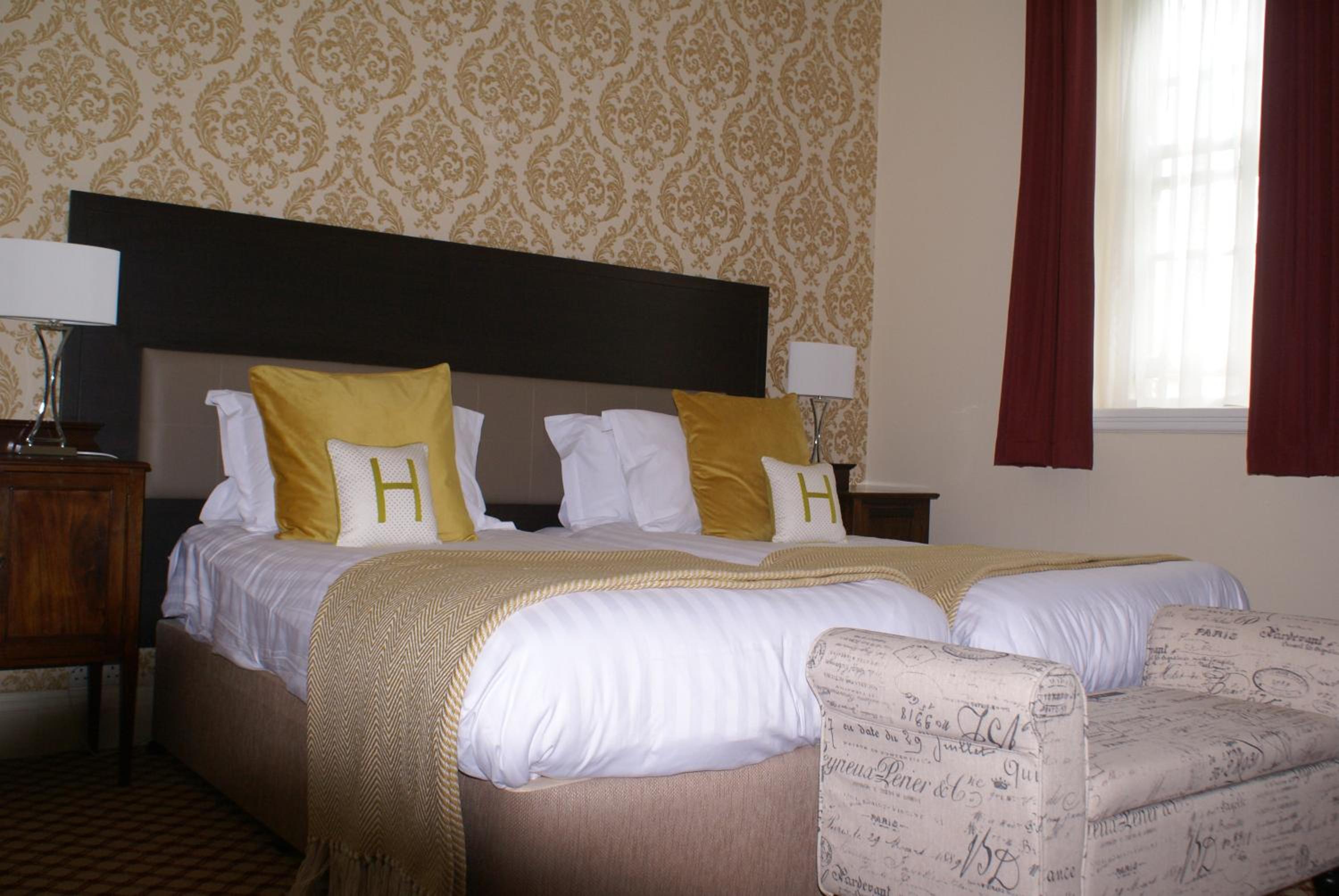 Large Double or Twin Room - Photo 12