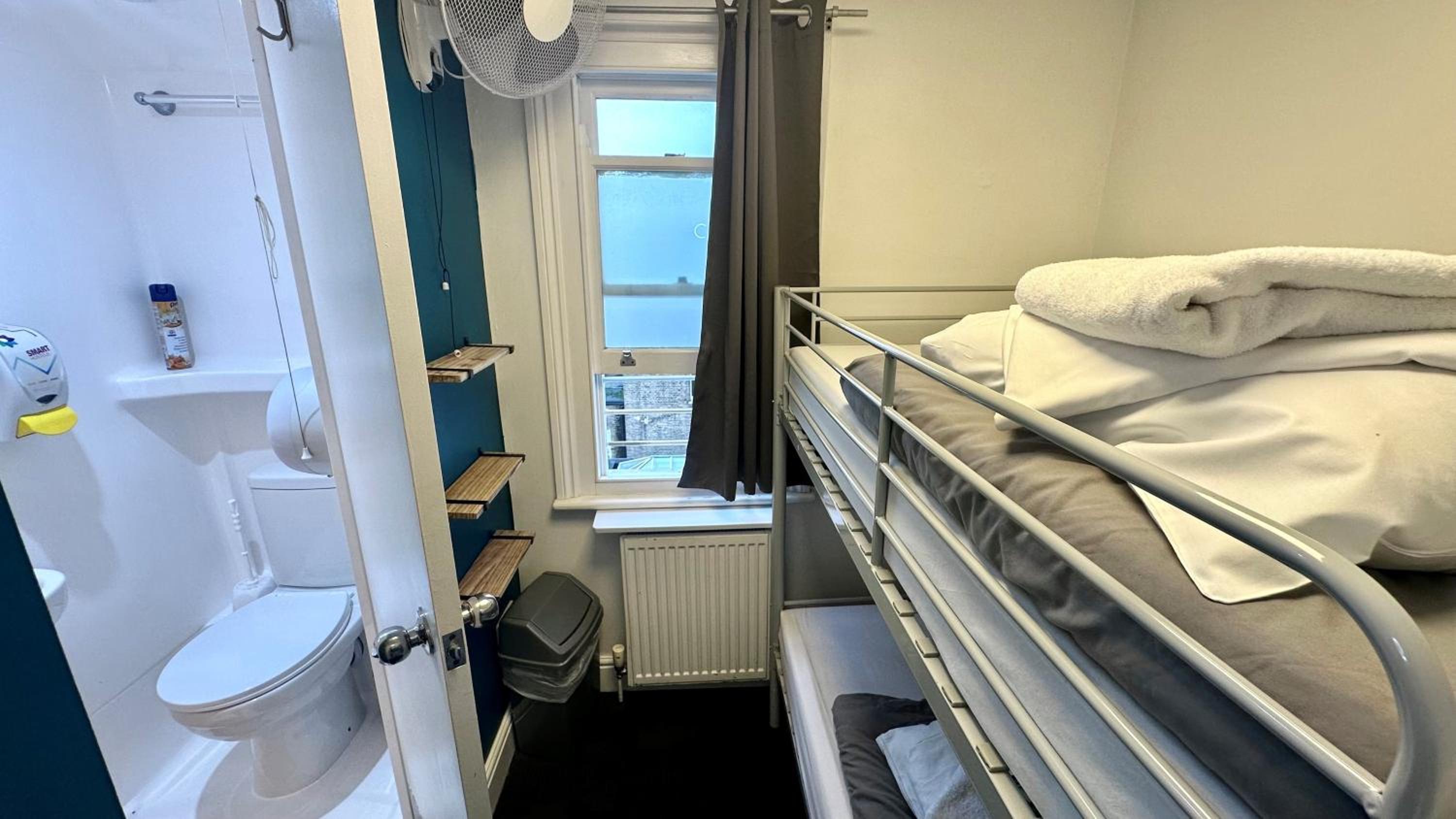 Twin Room with Private Bathroom — the supplier's photographs — photo 2