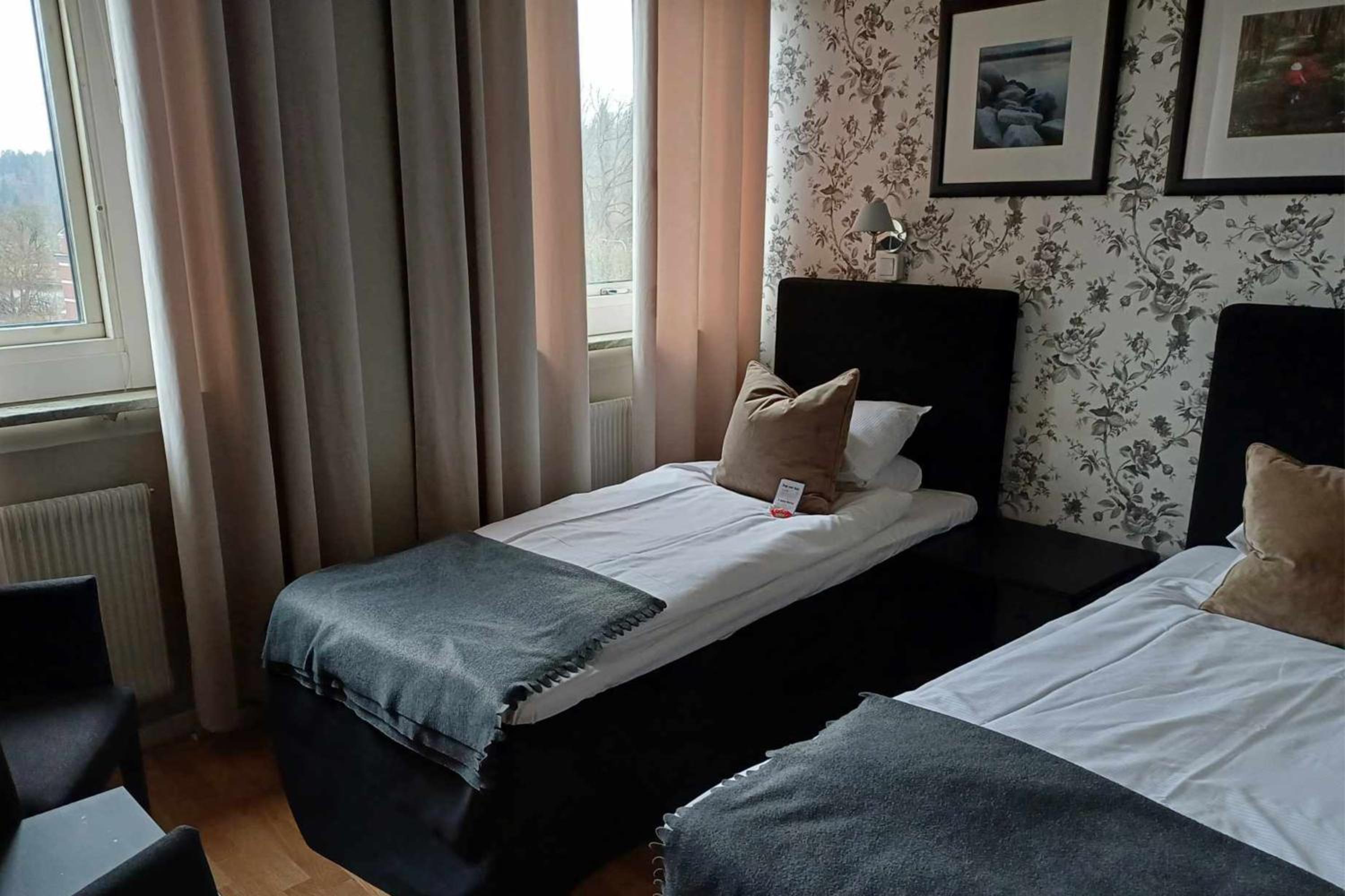 Standard Twin Room - Non-Smoking - Photo 3