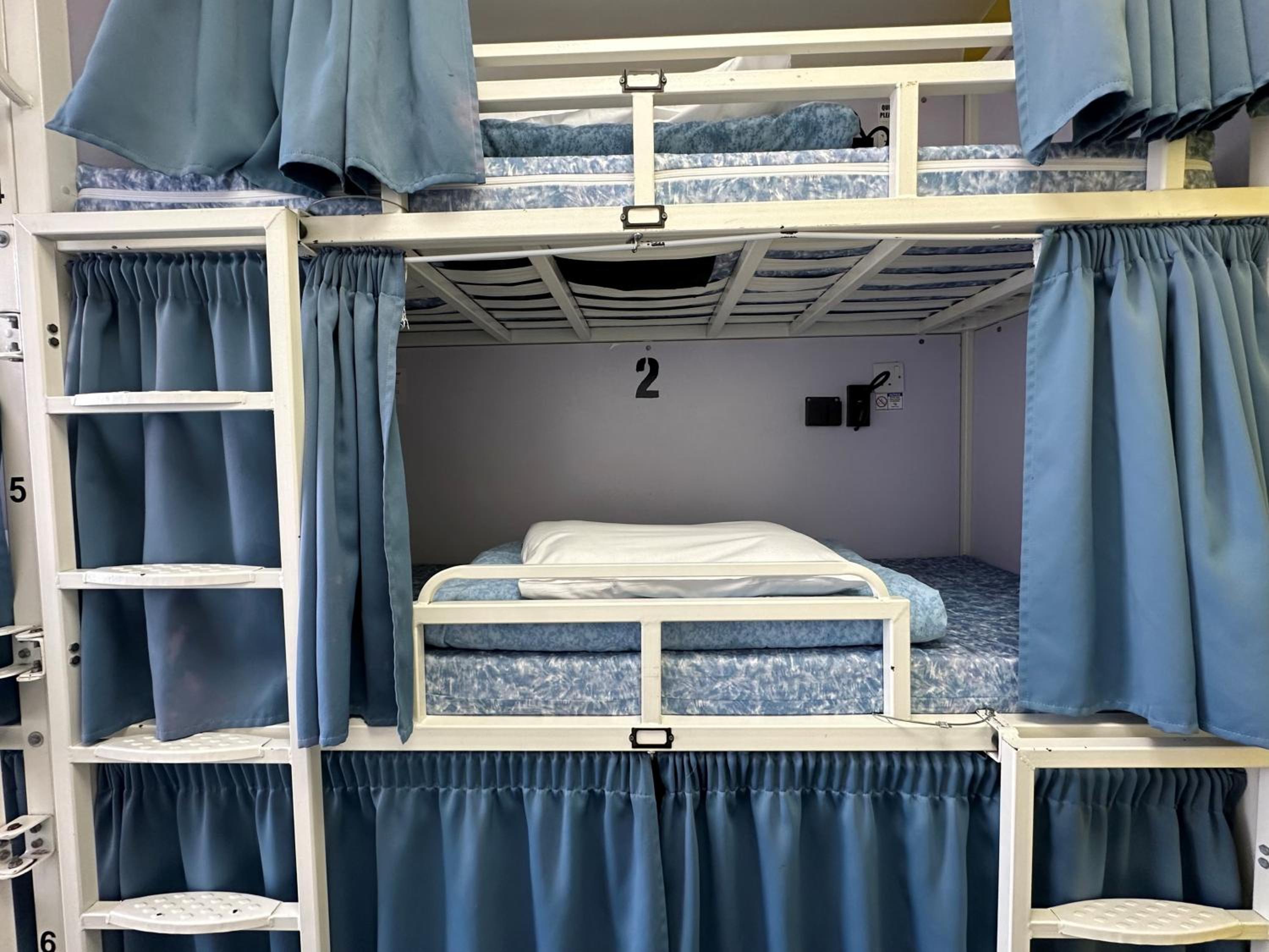 Single Bed in 12-Bed Dormitory Room (18-45 Years) photo 2