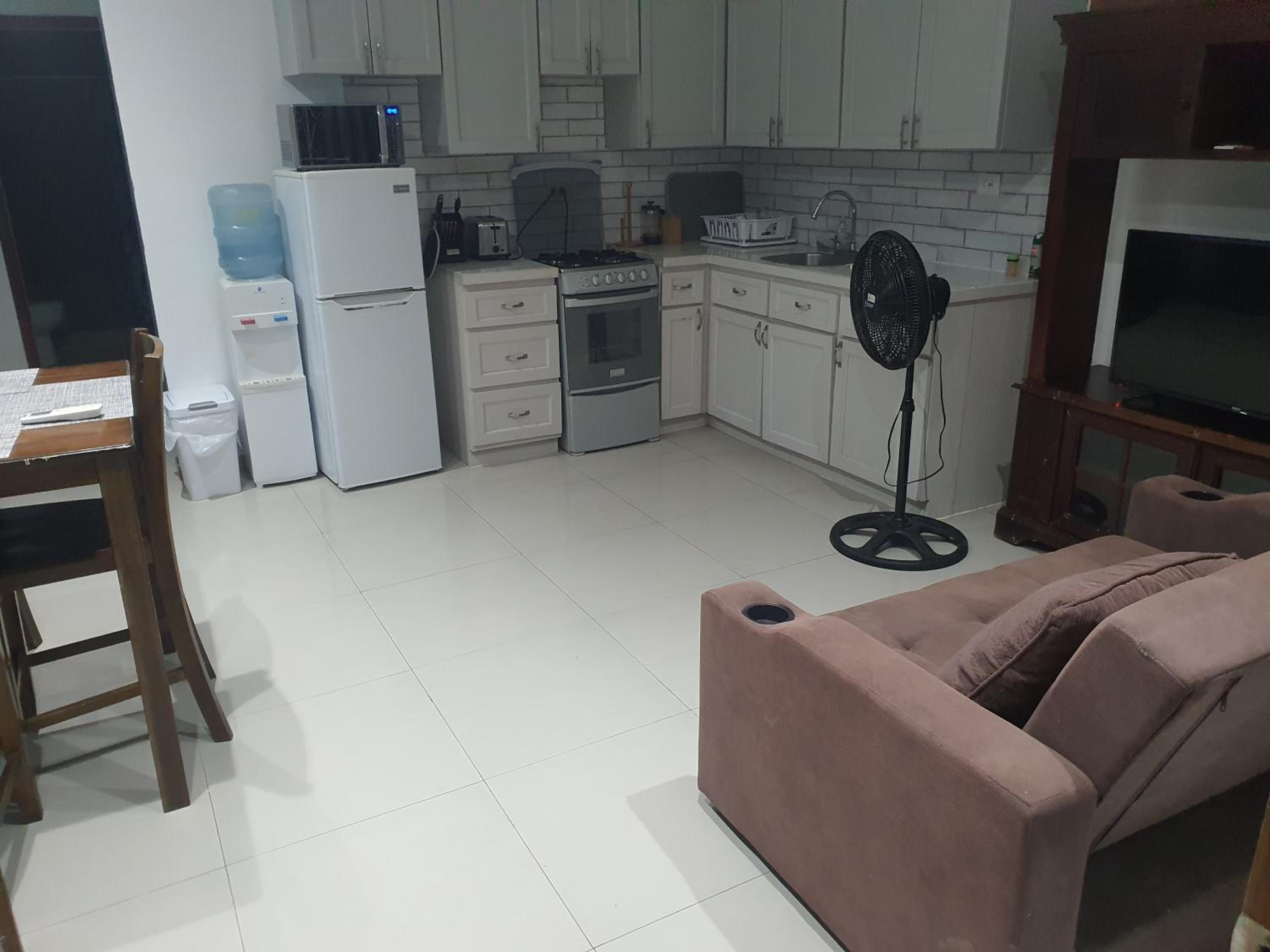 One-Bedroom Apartment photo 3