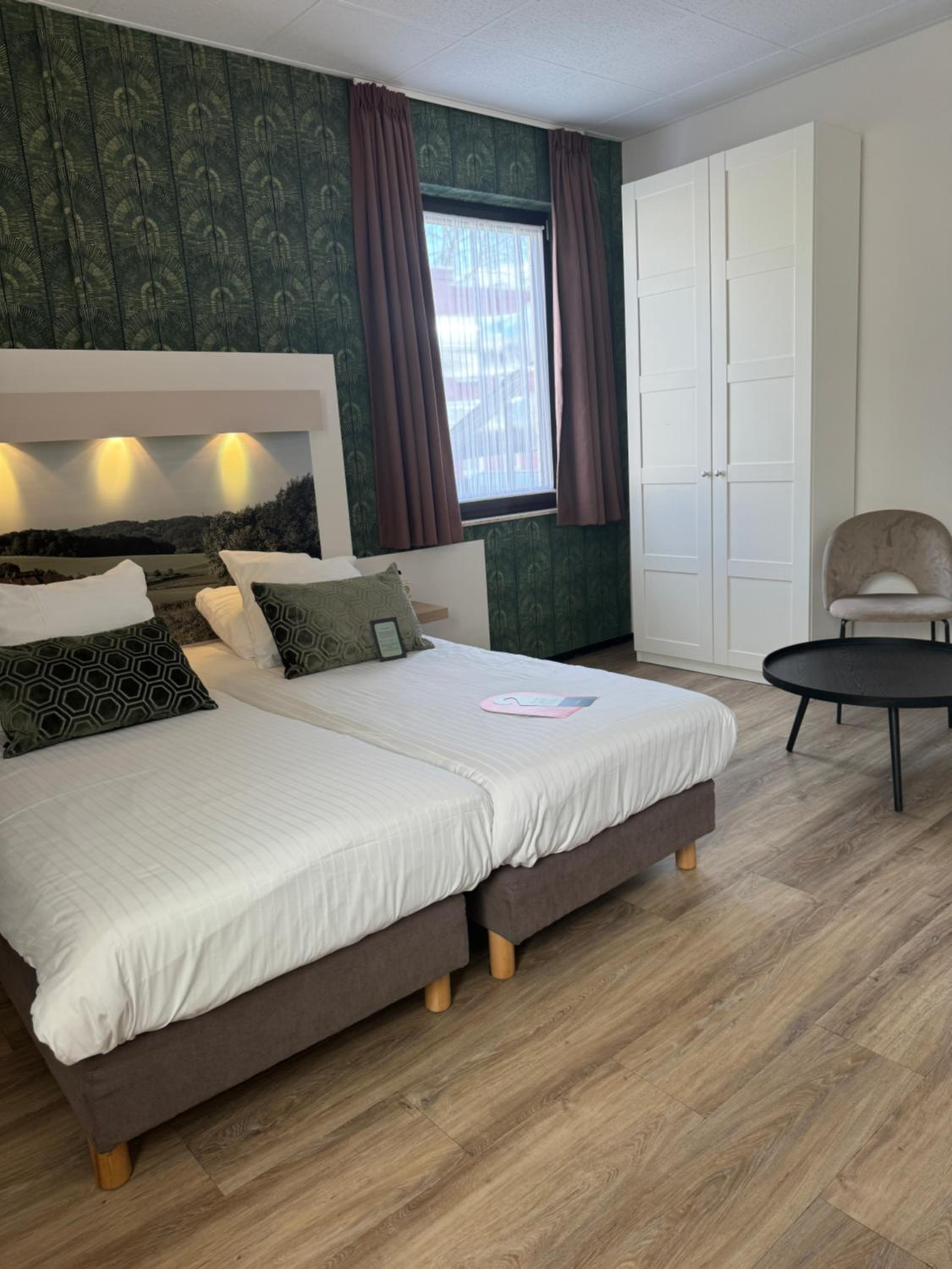 Plus Twin Room - Photo 3