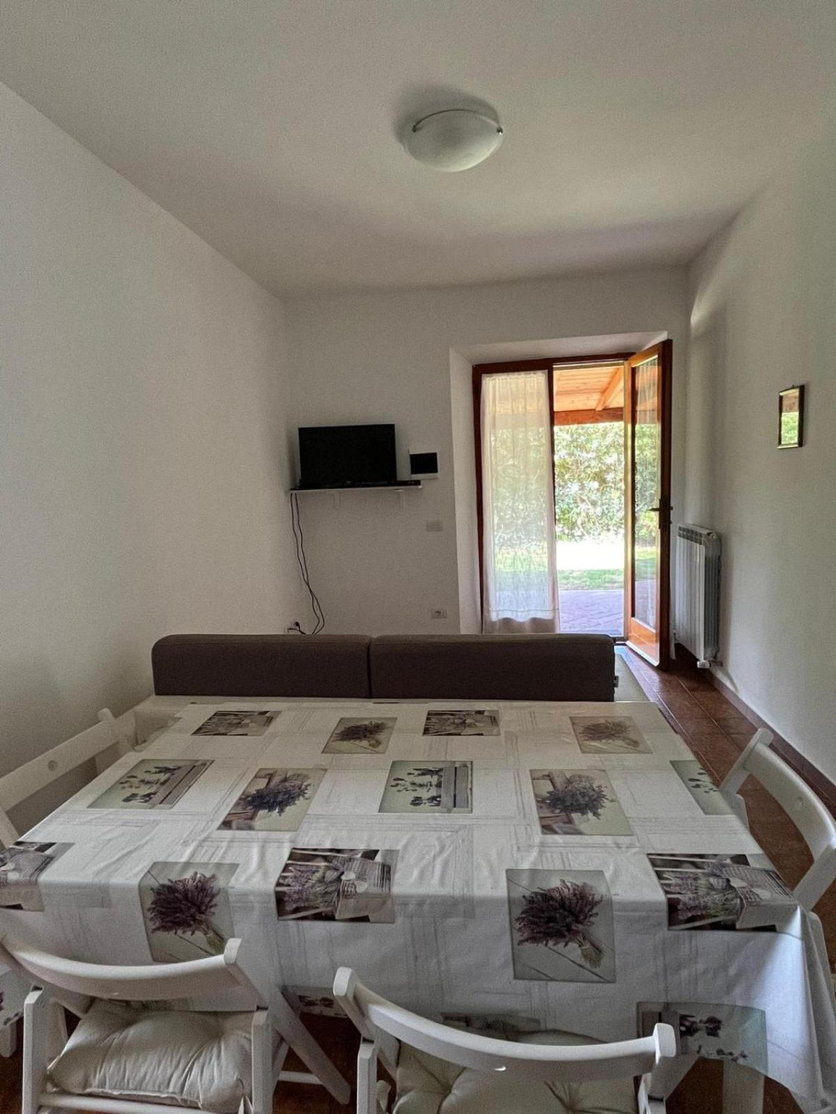 One-Bedroom House photo 3