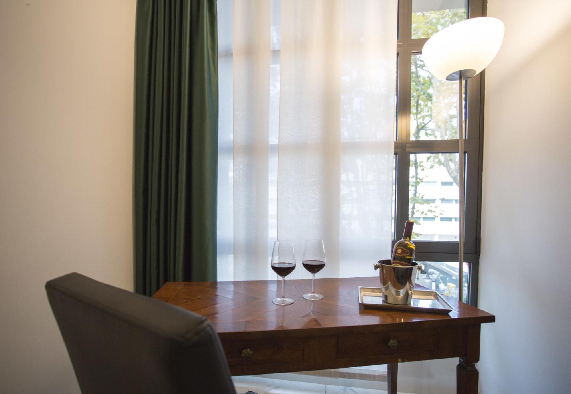 Deluxe Double Room - Photo 4
