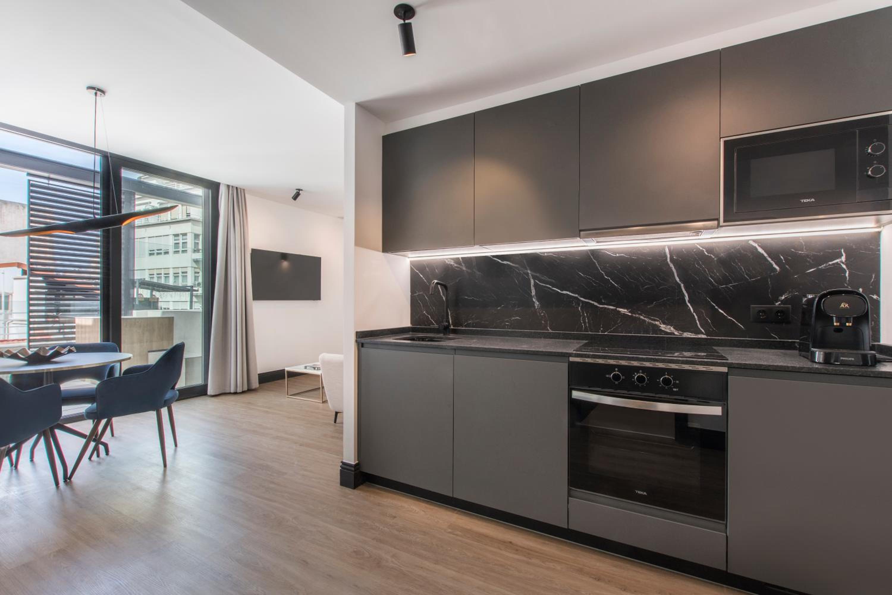 Apartment with Terrace and Pool photo 3