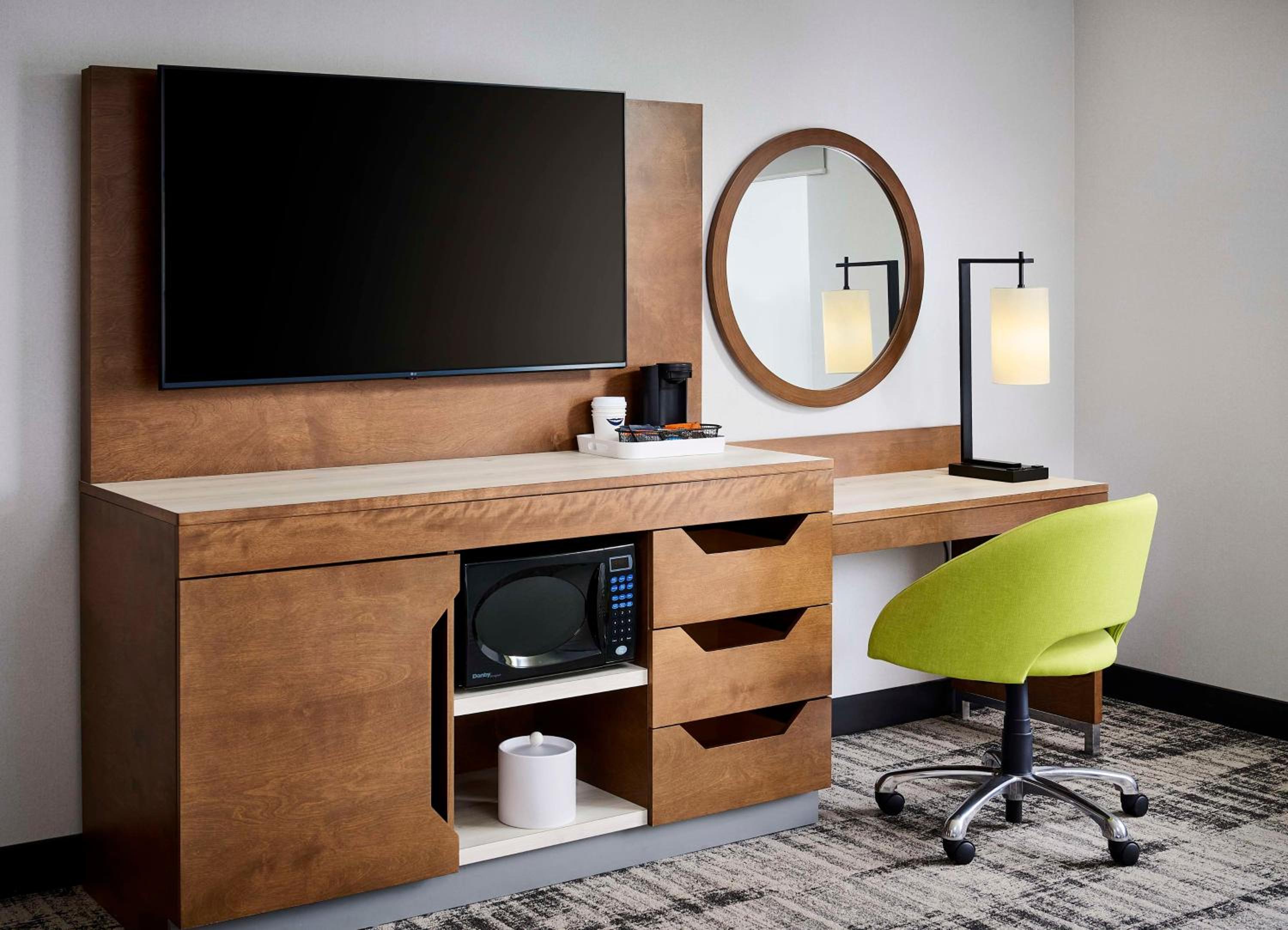 King Room - Disability Access/Non-Smoking - Photo 4
