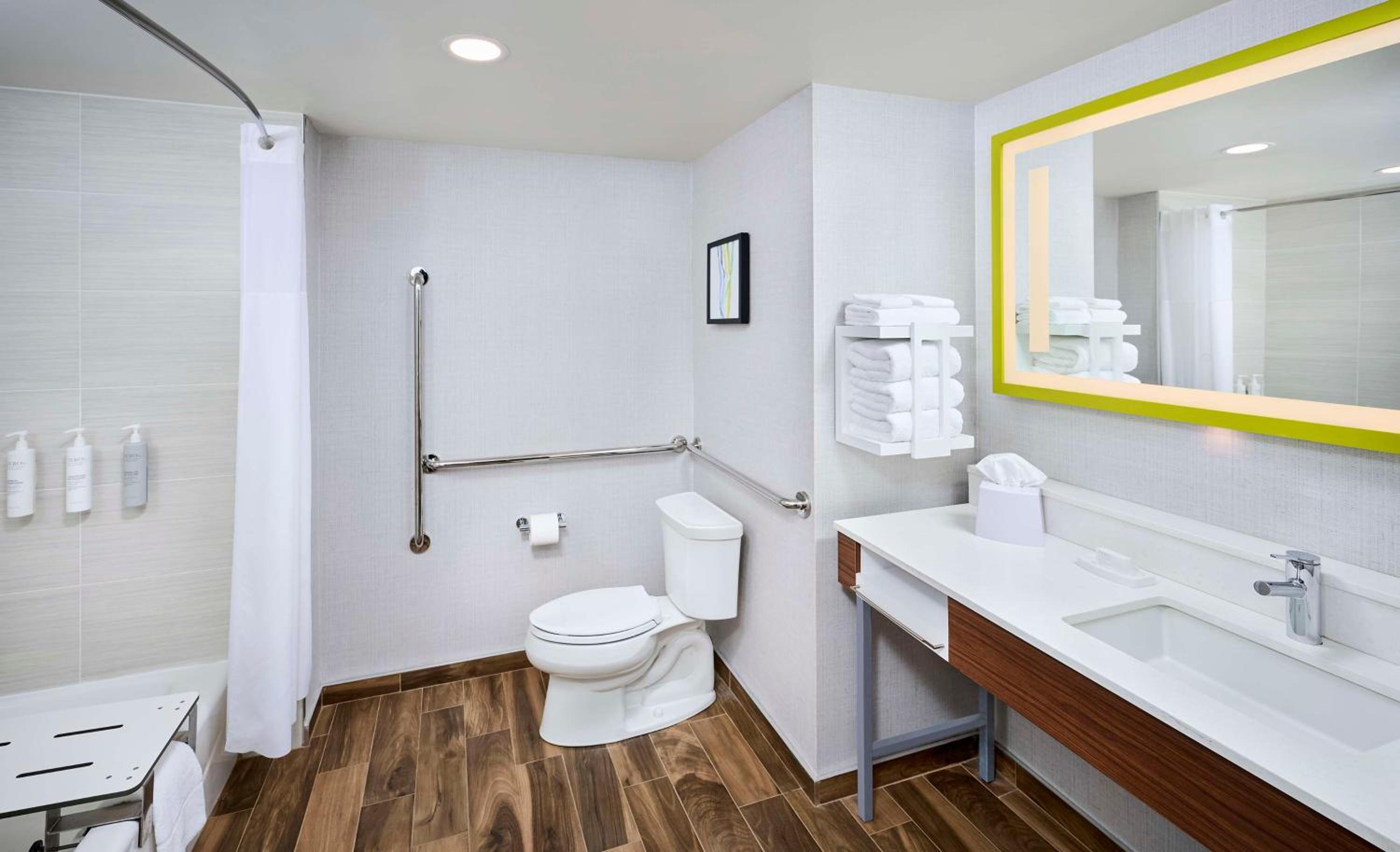 King Room - Disability Access/Non-Smoking - Photo 2