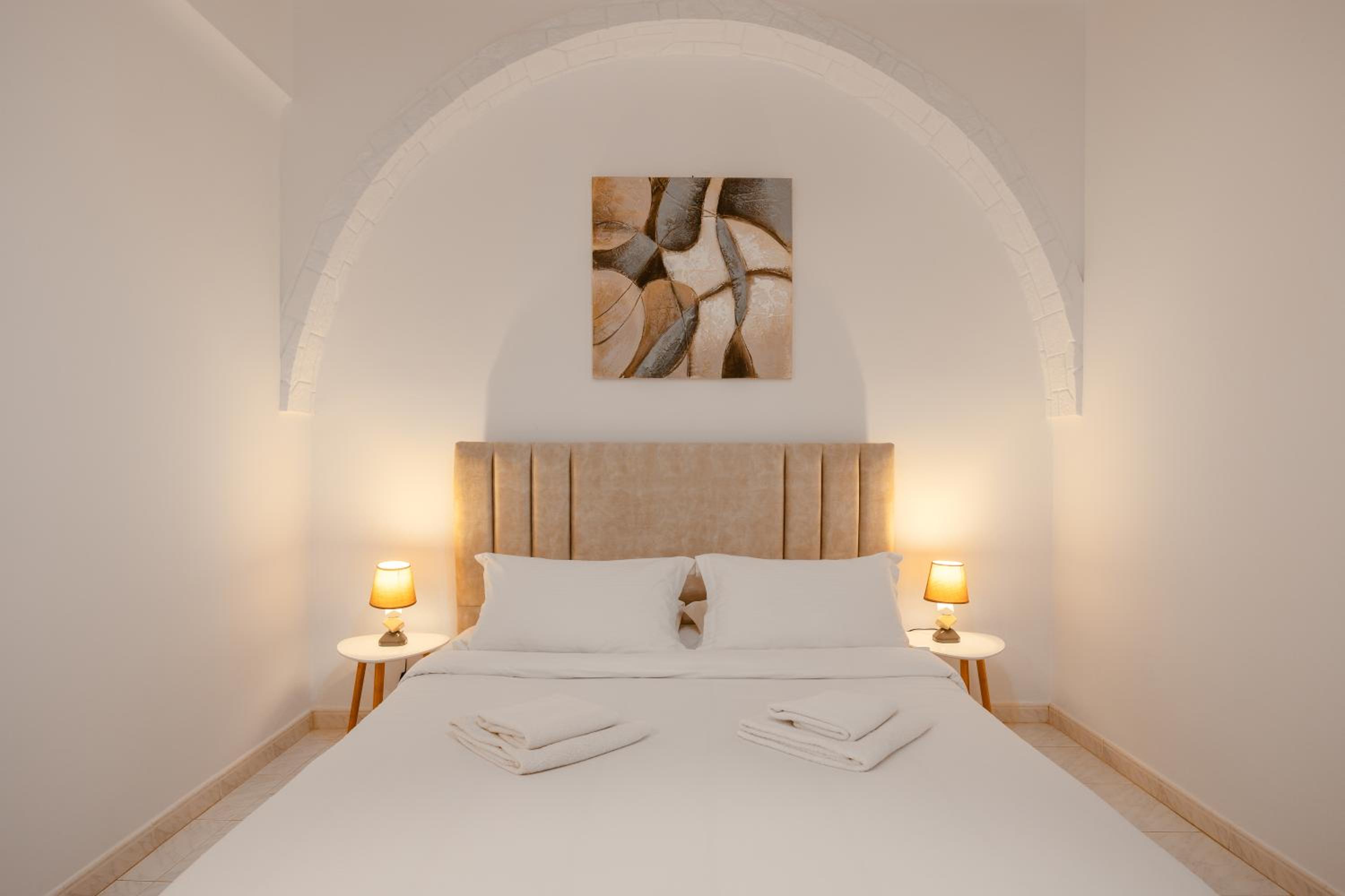 Junior Suite with Caldera View