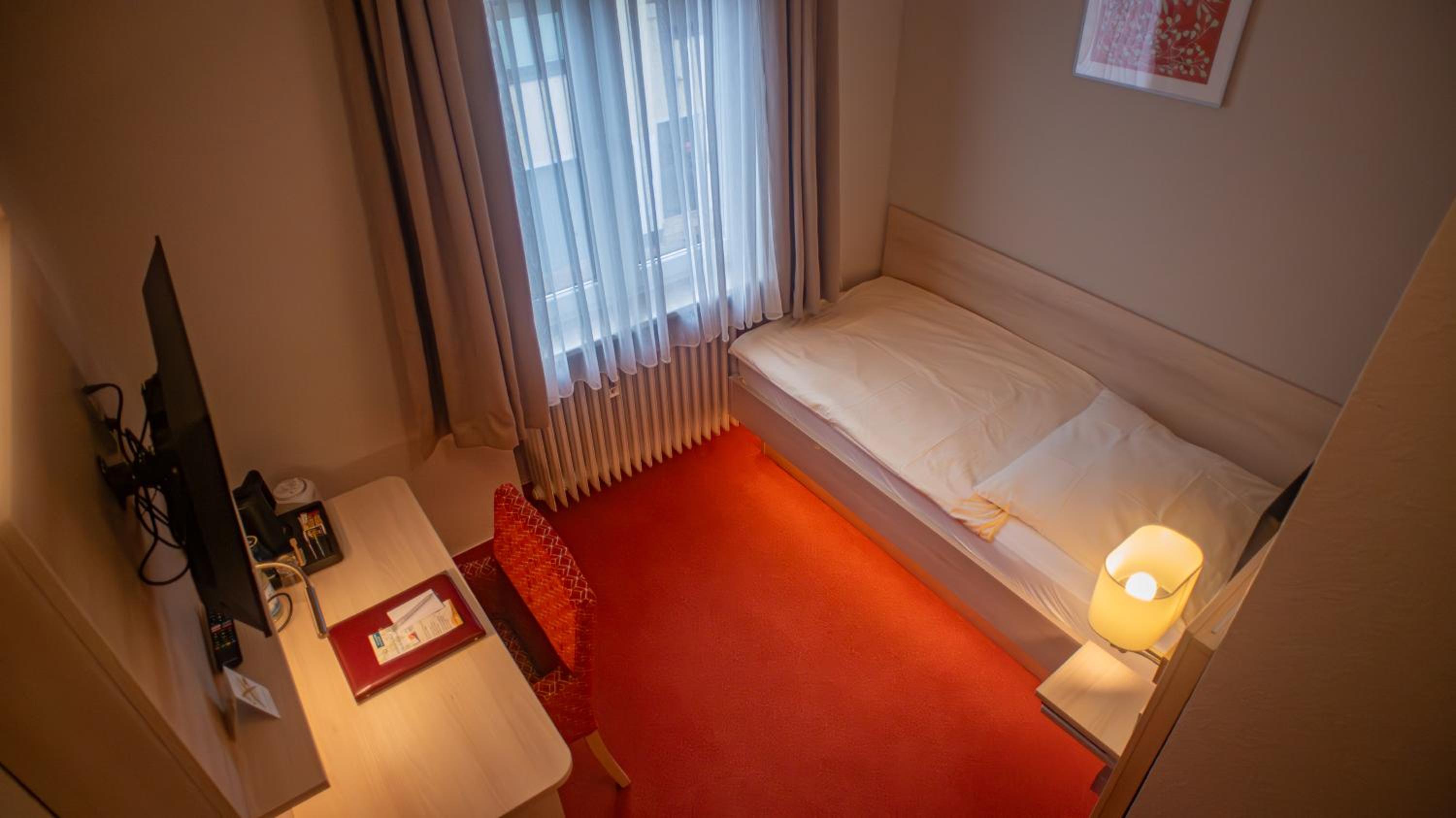 Single Room photo 1