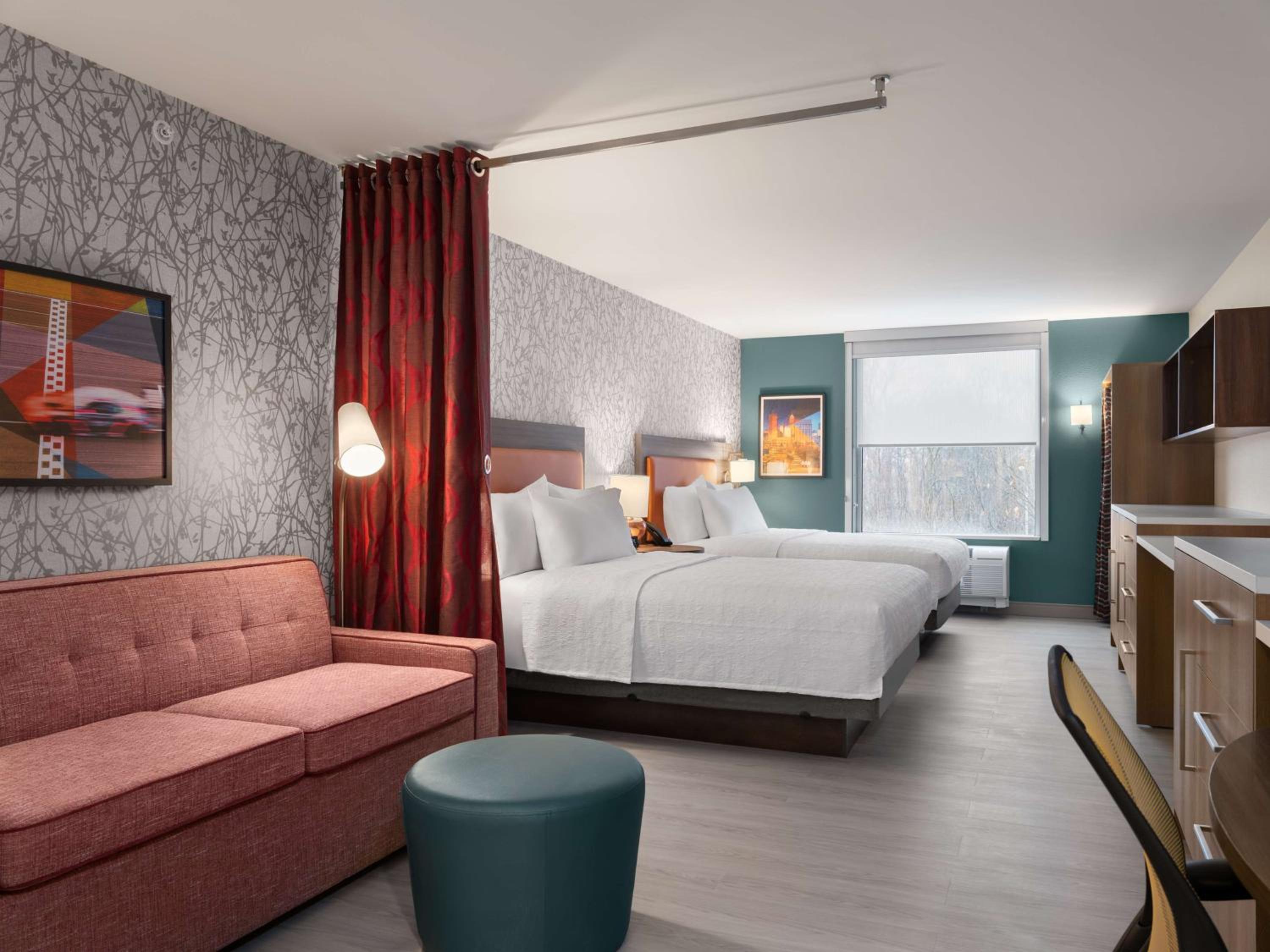 Studio Suite with Two Queen Beds - Photo 2