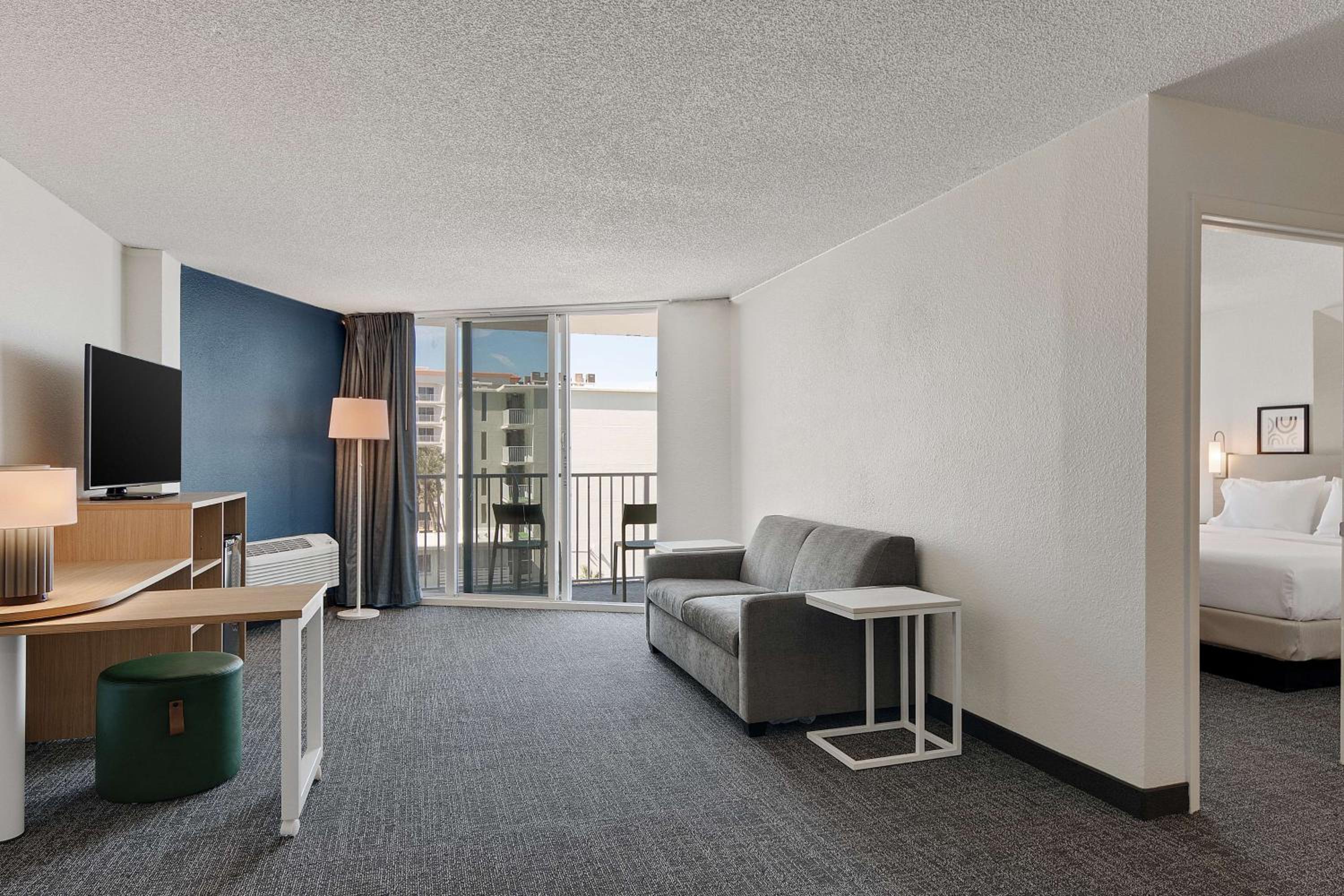 King Suite - Photo 3