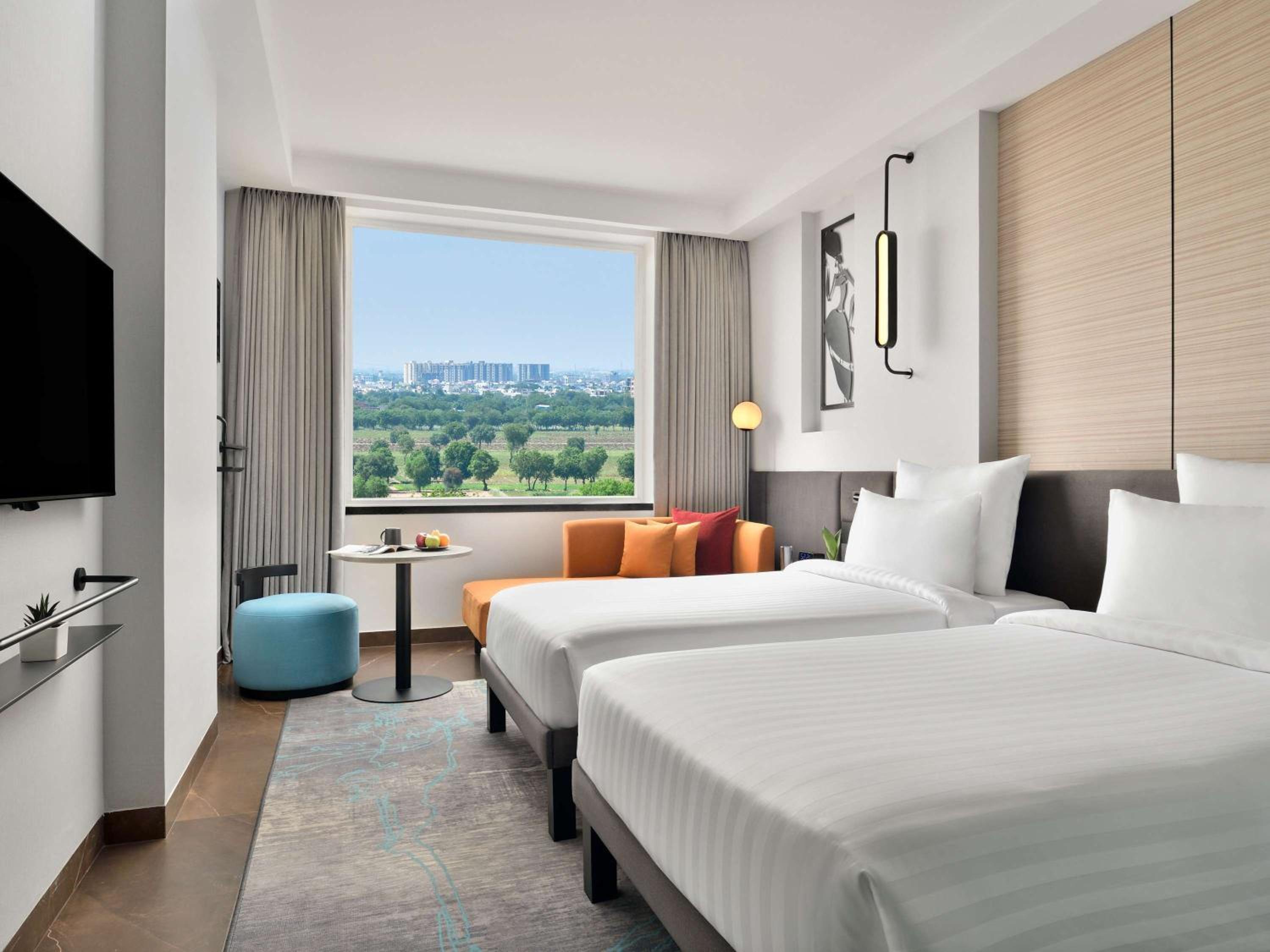 Superior Twin Room with Cazri View: 10% Discount on Food & Beverage | 20% Discount on One Spa | Complimentary Welcome Drink | Happy Hours Offer - Buy 2 Get 1 Free on Alcoholic Beverages and Soft Beverages - Photo 2