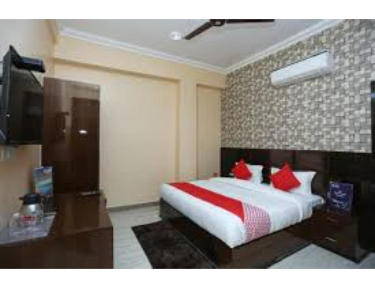 Standard Double Room photo 2