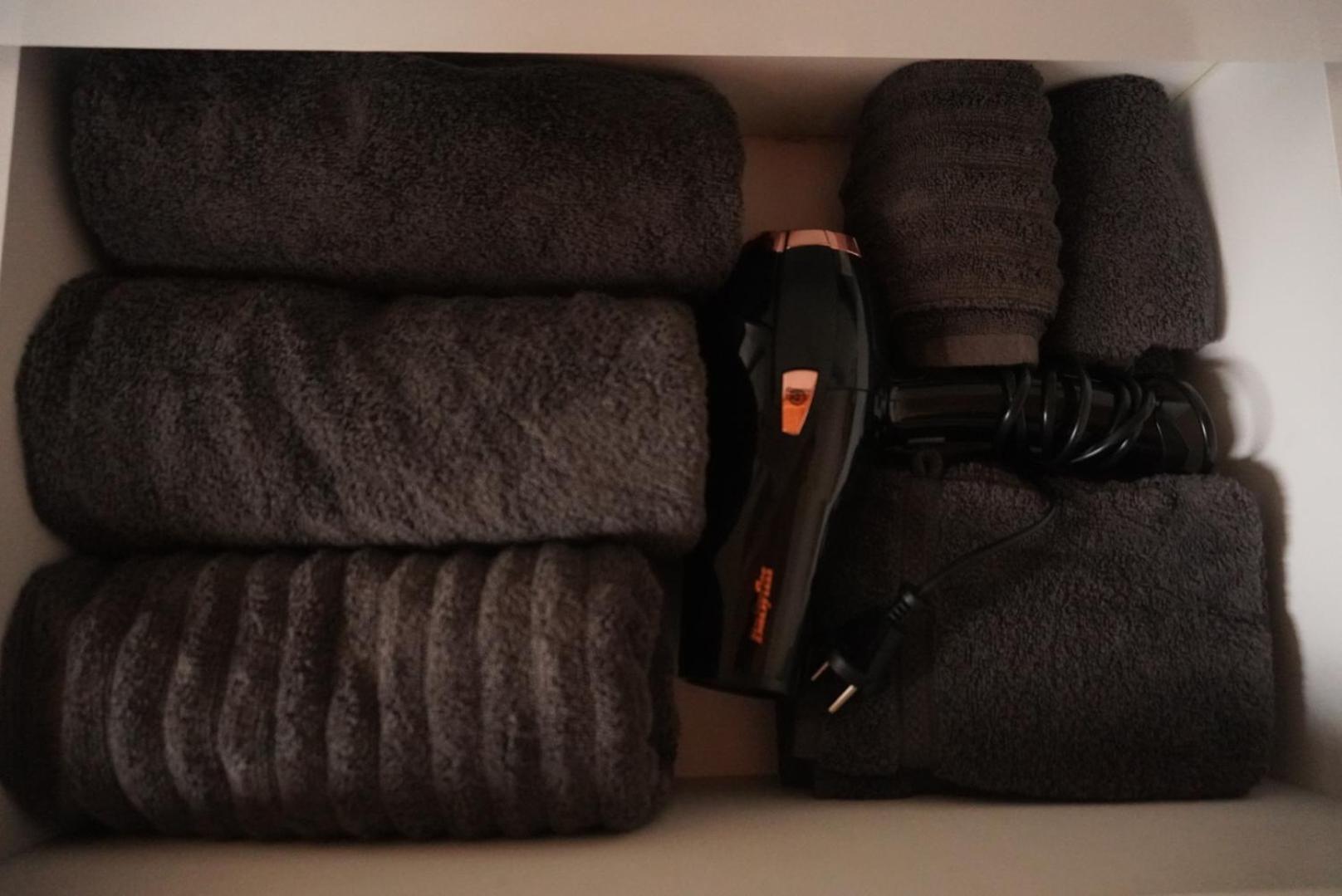 Single Room with Private Bathroom photo 3
