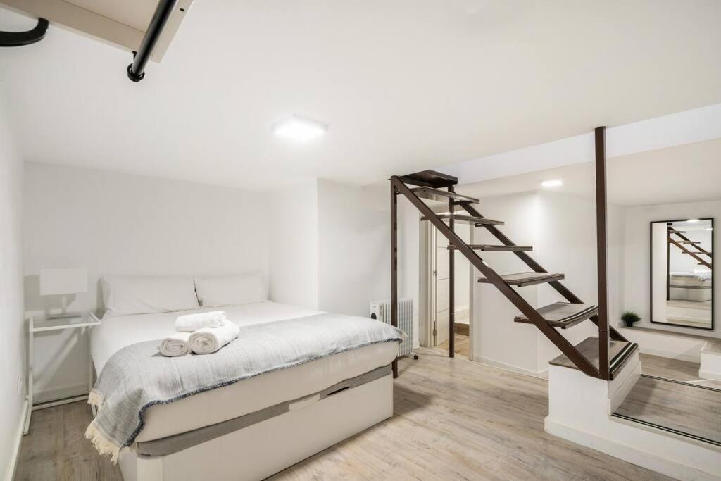 One-Bedroom Apartment photo 3