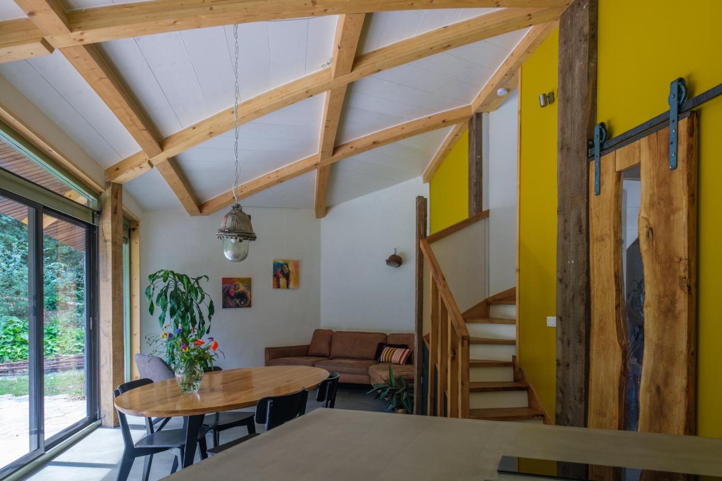 Three-Bedroom House photo 2