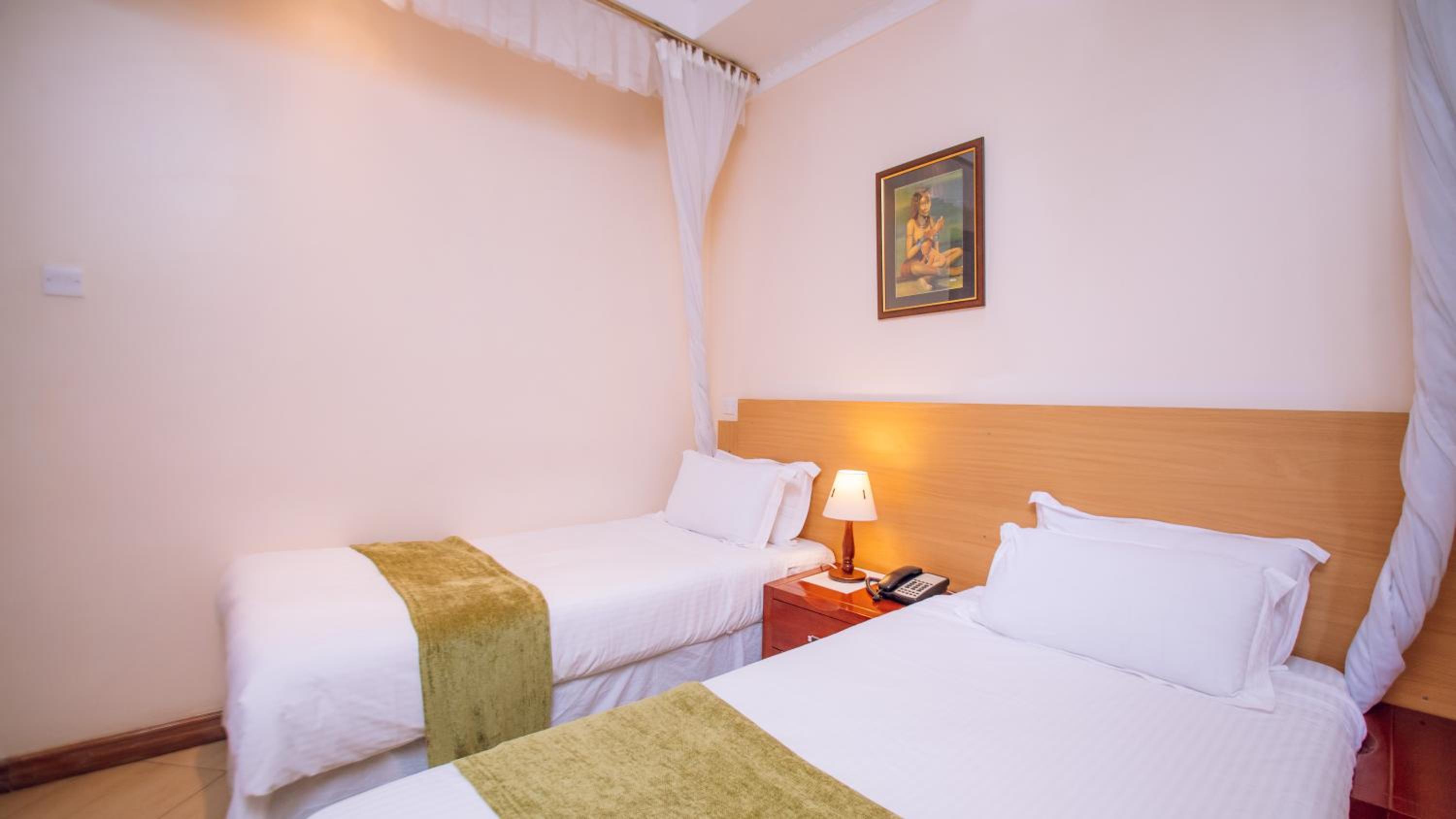 Deluxe Twin Room