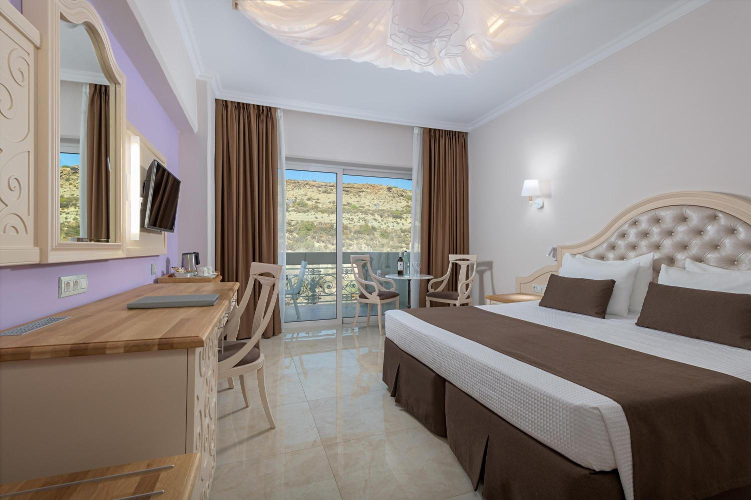 Deluxe Room Land View photo 1