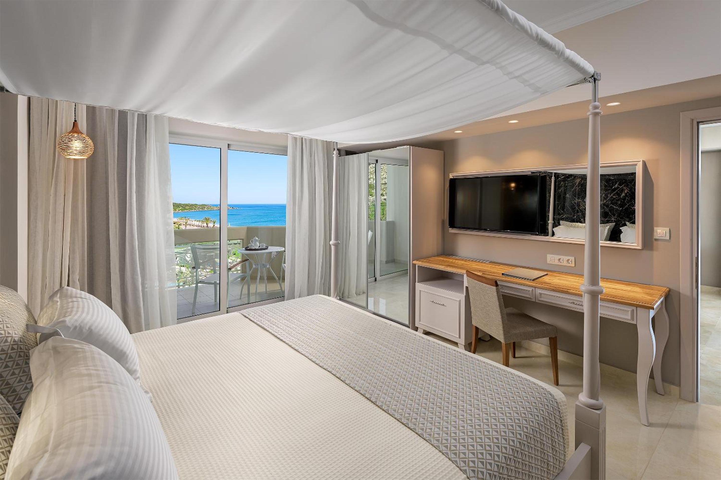 Suite with Sea View photo 3