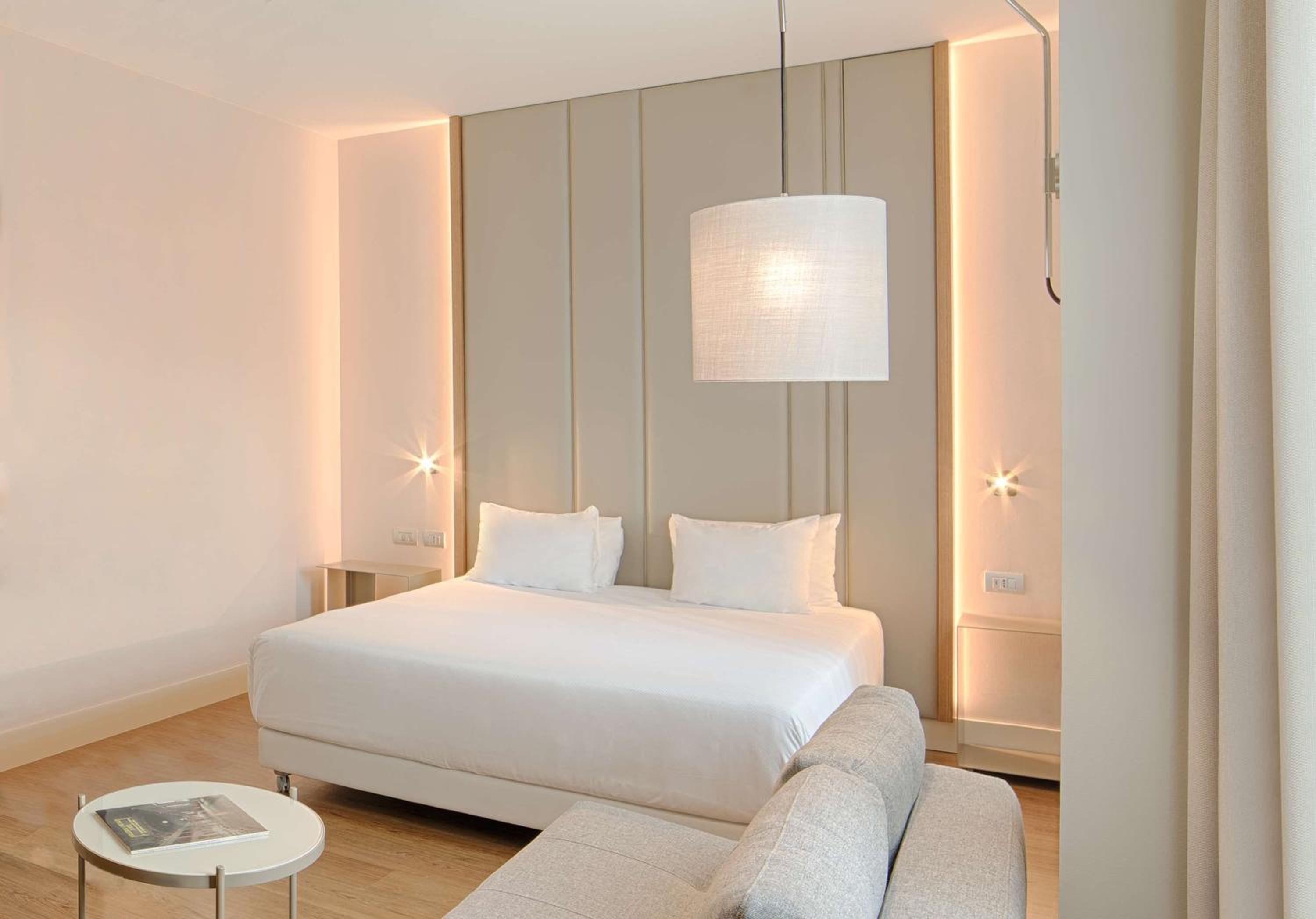 Family Connecting Room (2 Adults + 2 Children) - Photo 1