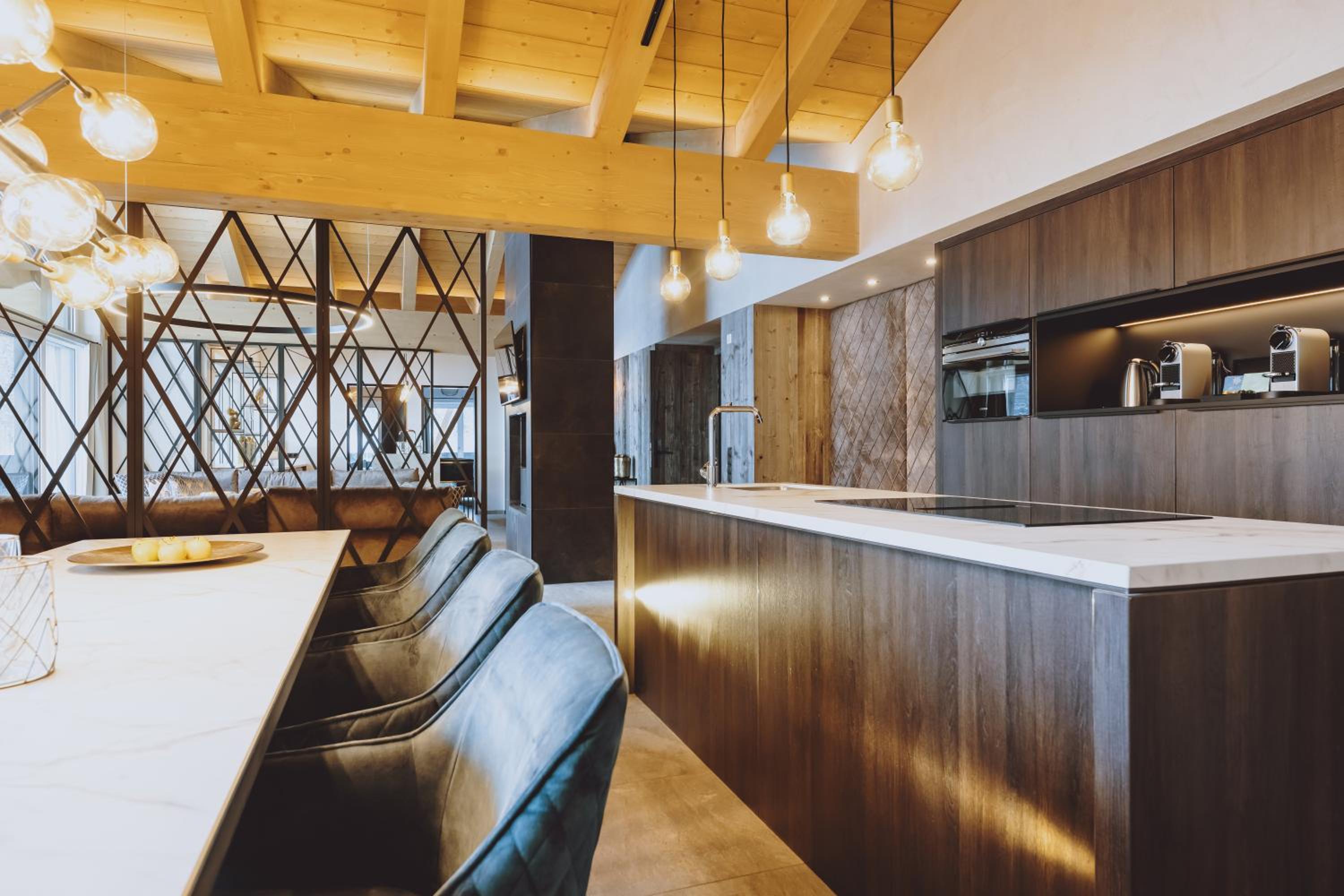 Deluxe Penthouse with Private Sauna and 2 bedrooms - Photo 6