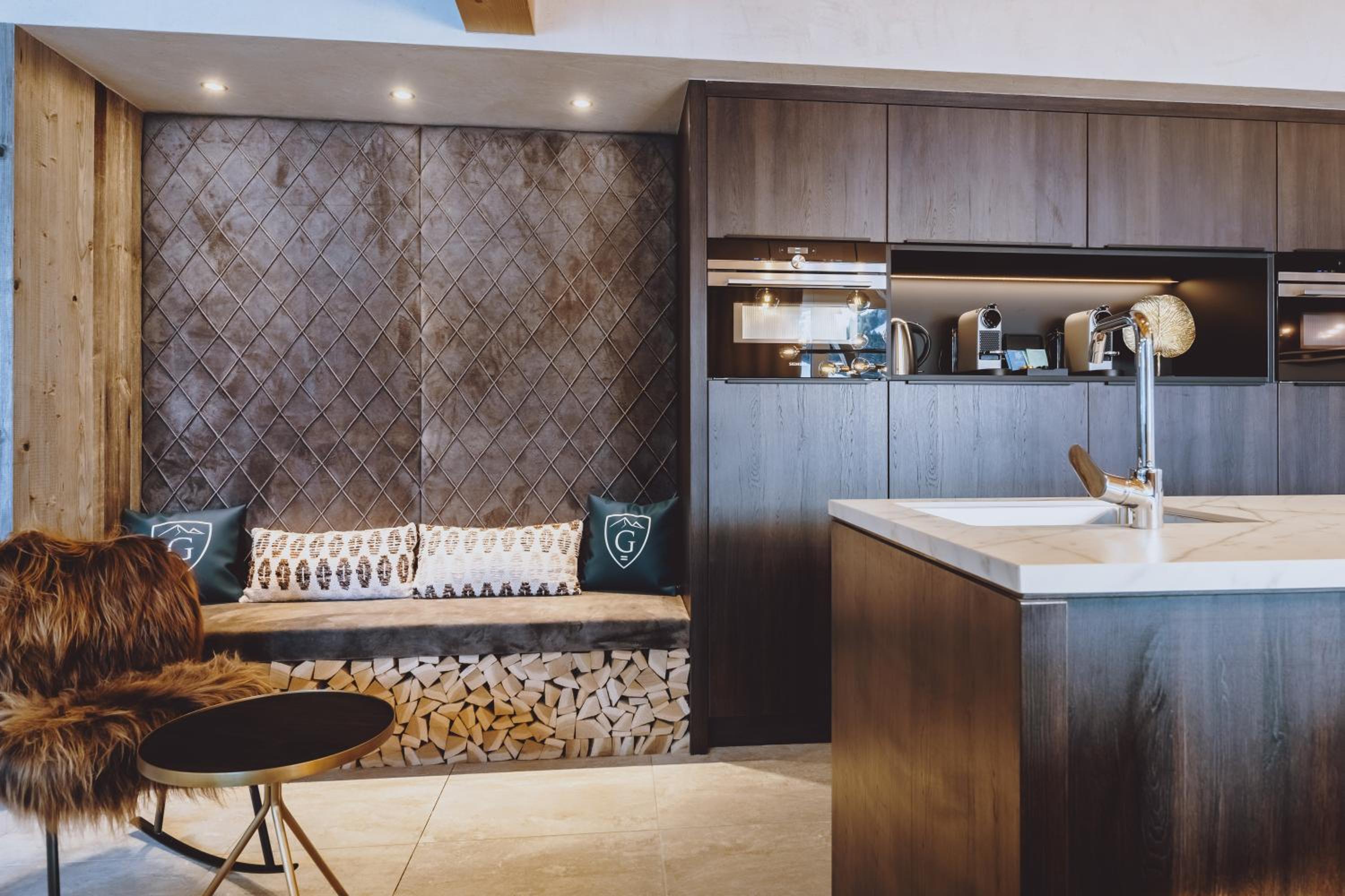 Deluxe Penthouse with Private Sauna and 2 bedrooms - Photo 8