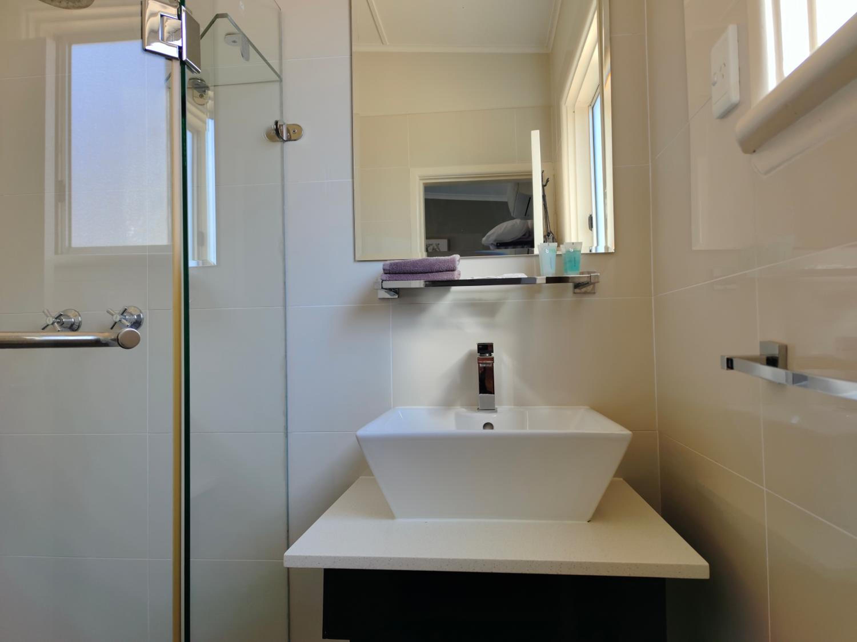 Deluxe Family Suite photo 3