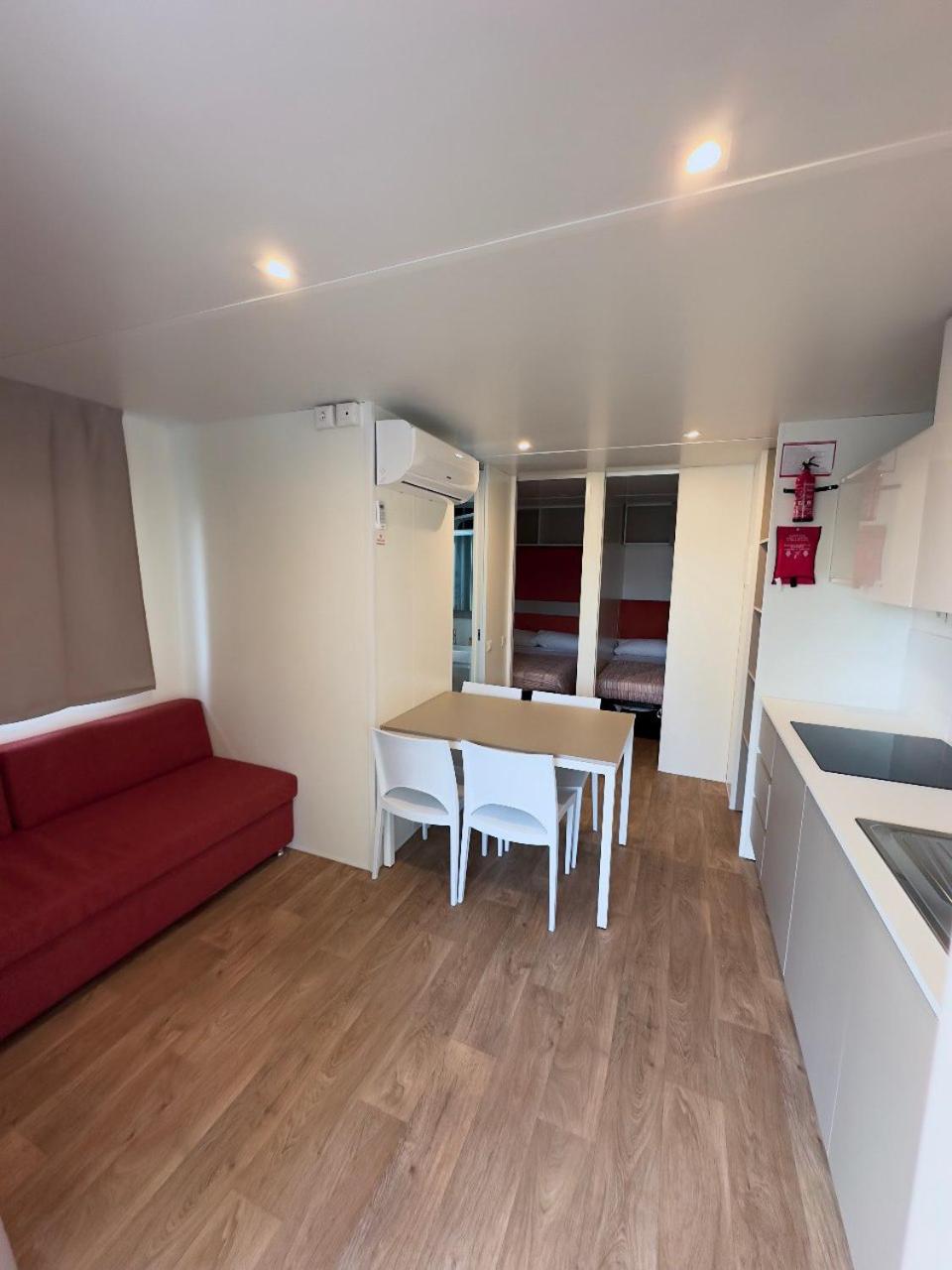 Mobile Home with Private Bathroom and Kitchen with Pool View