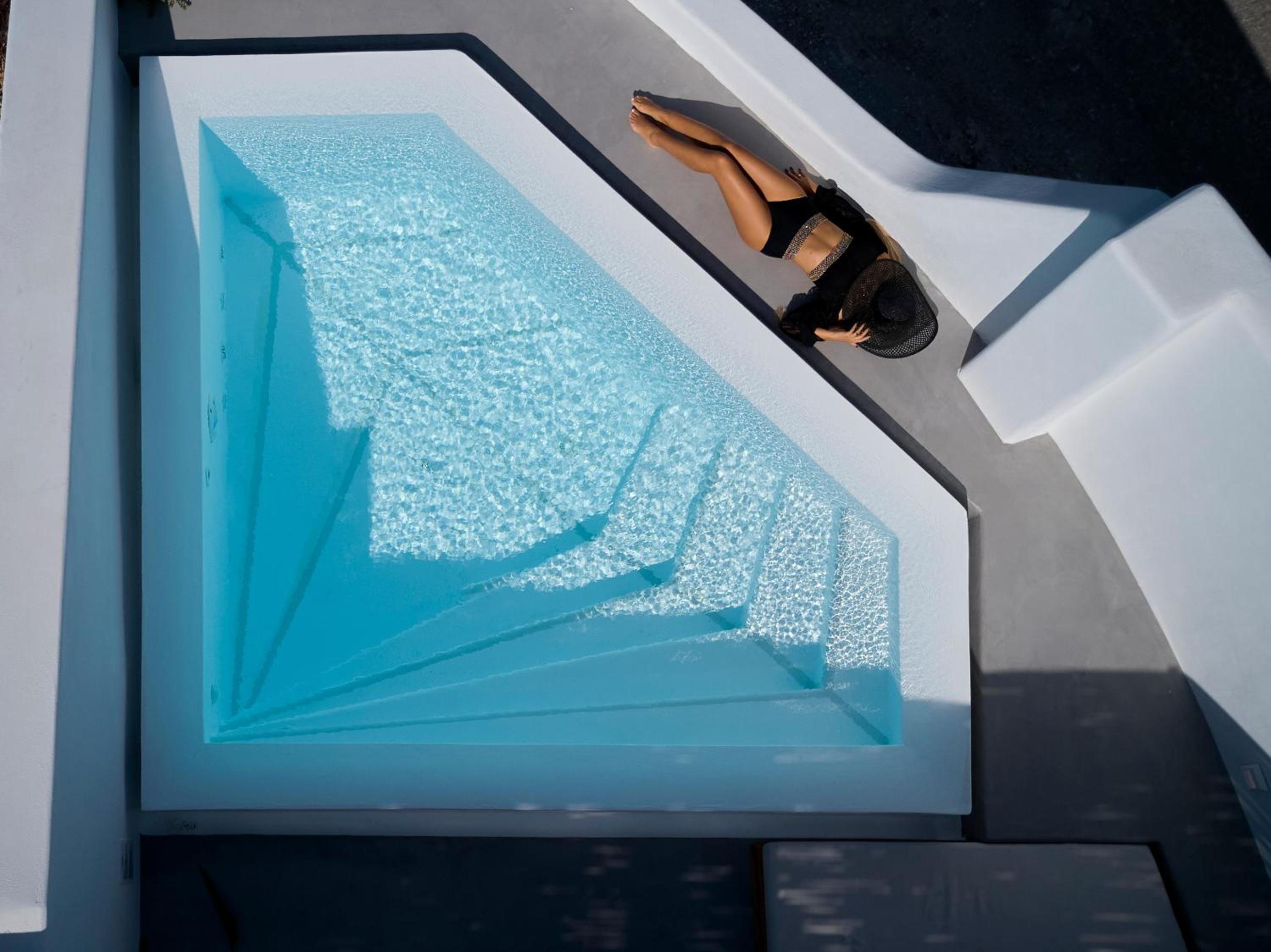 The Diamond Suite with Diamond Infinity Heated Private Pool - Photo 13