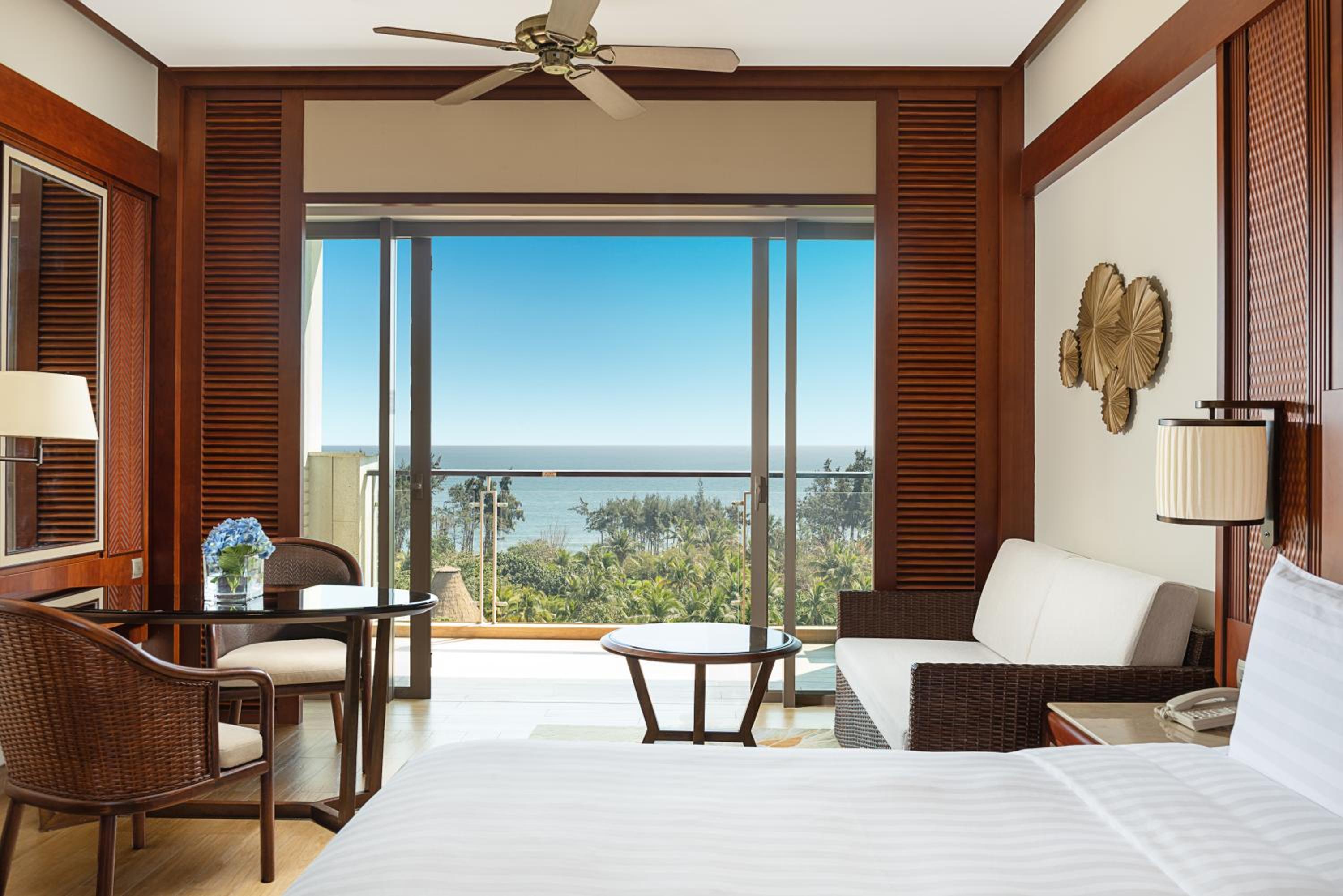 Premier Sea View King