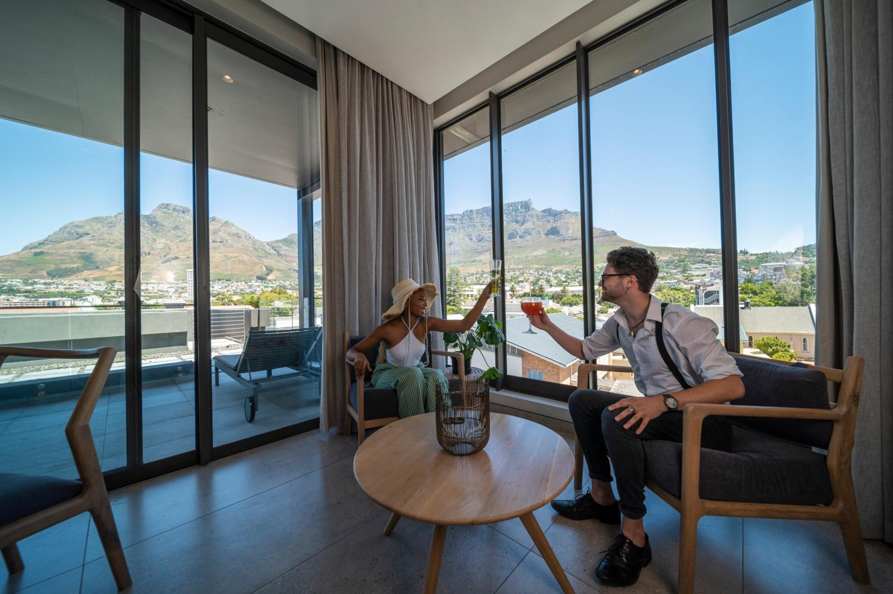 Penthouse Suite - Photo 9