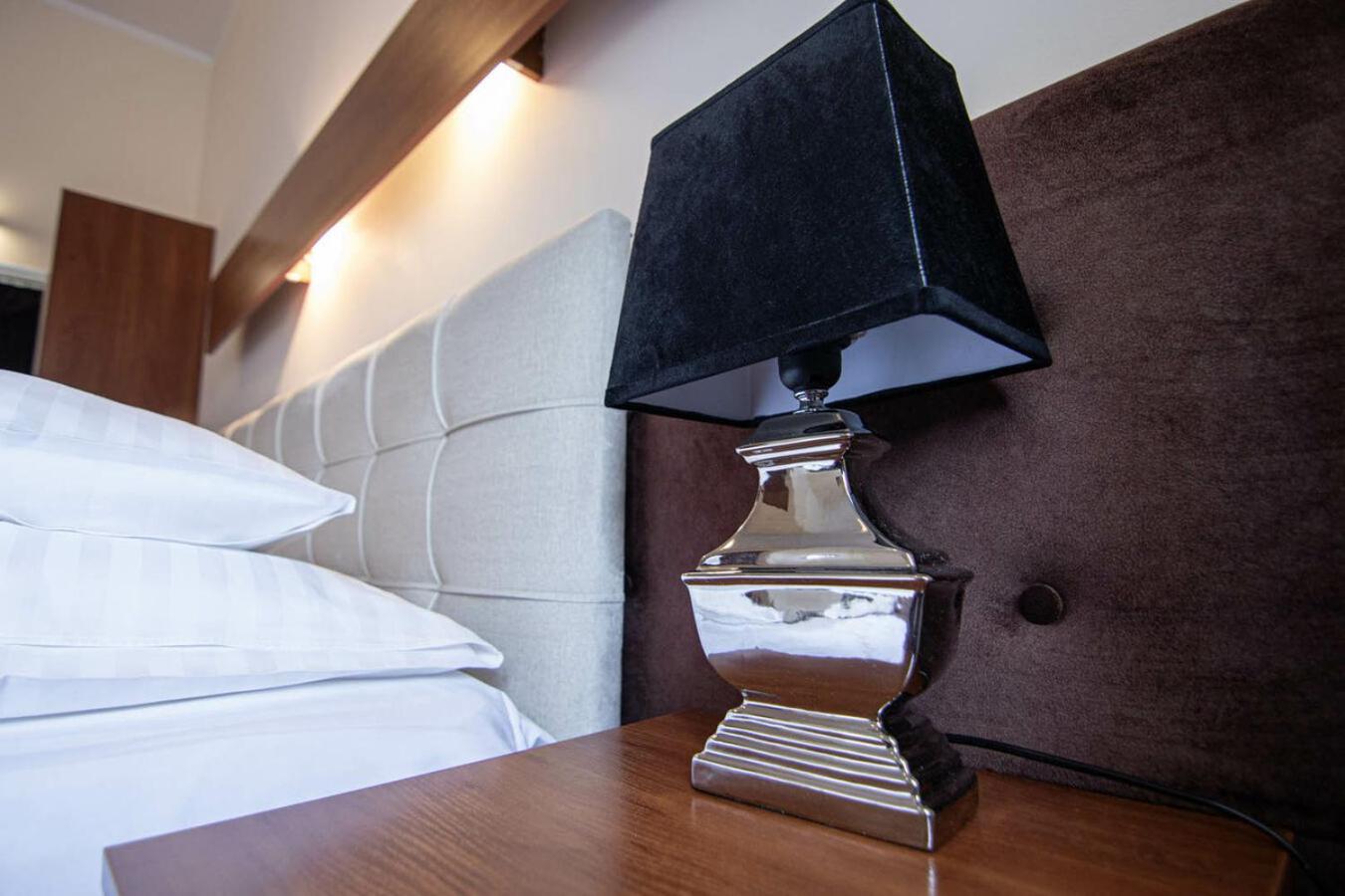Double or Twin Room - Photo 5