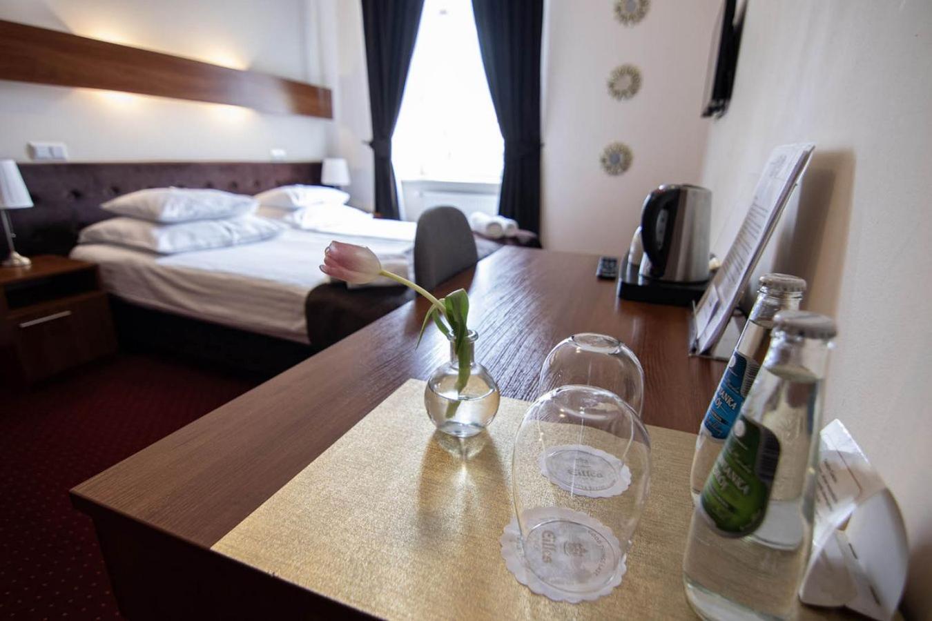 Double or Twin Room - Photo 1