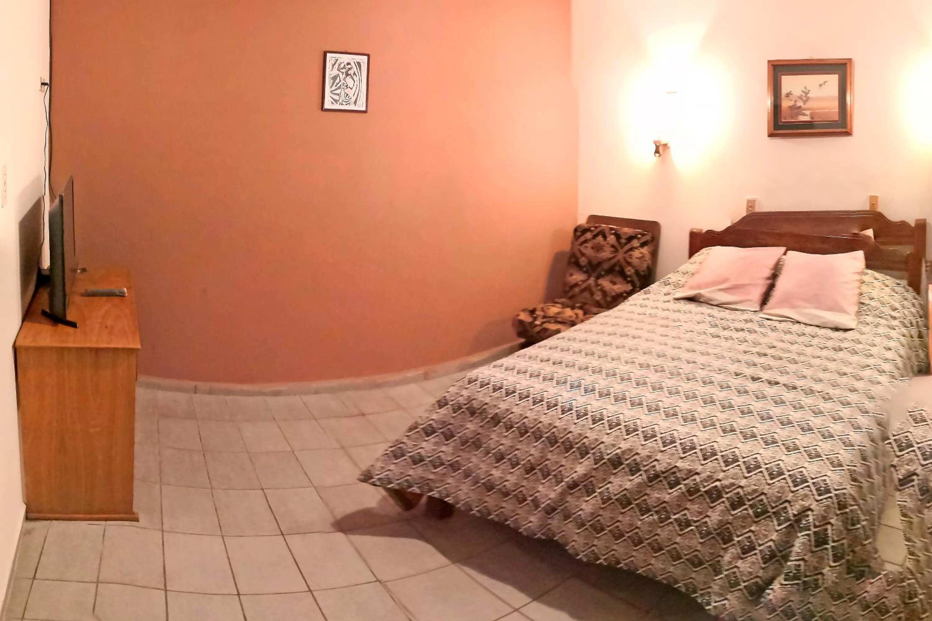 Double Room with Private Bathroom photo 3