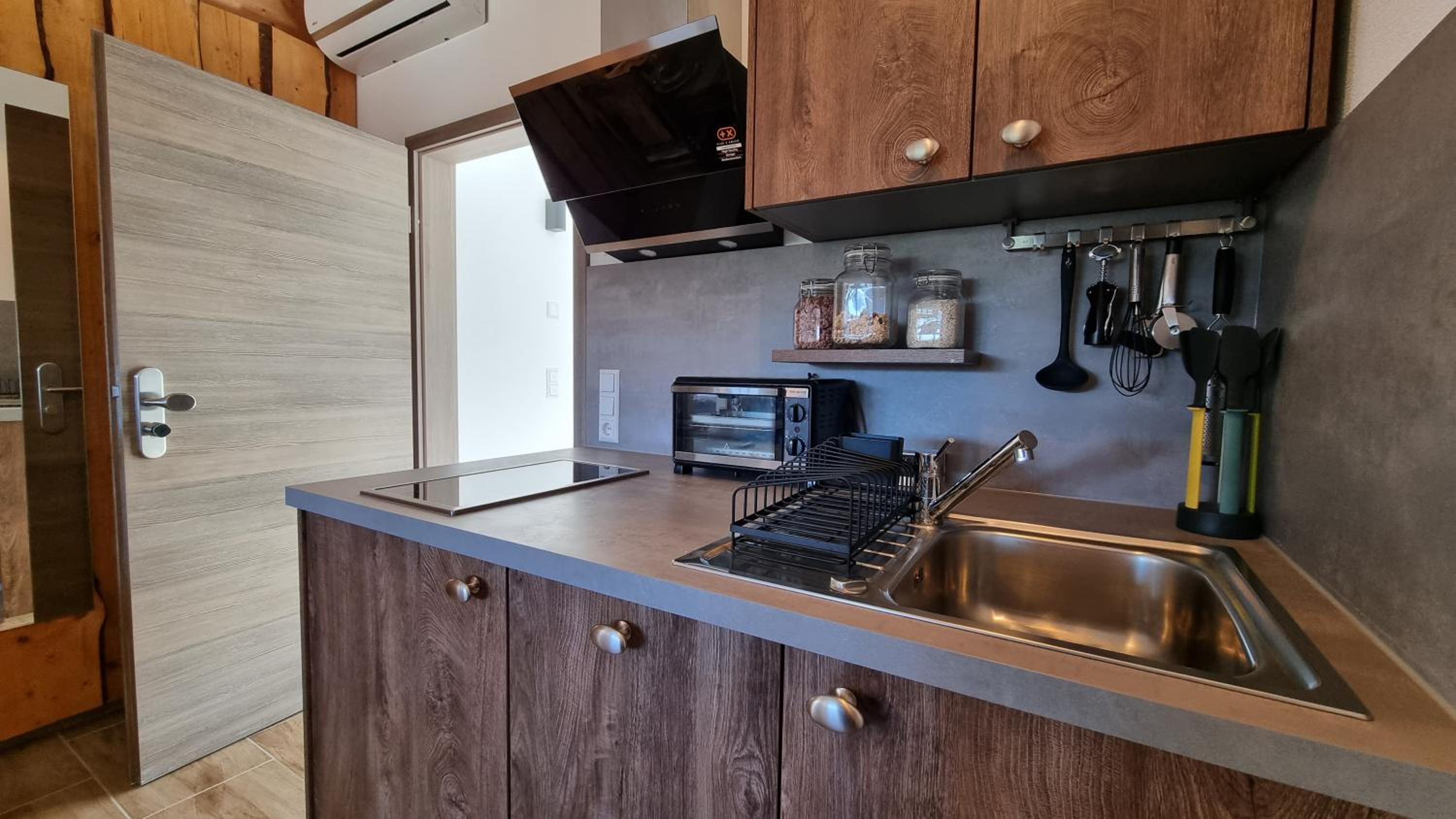 Superior One-Bedroom Apartment with Balcony photo 3