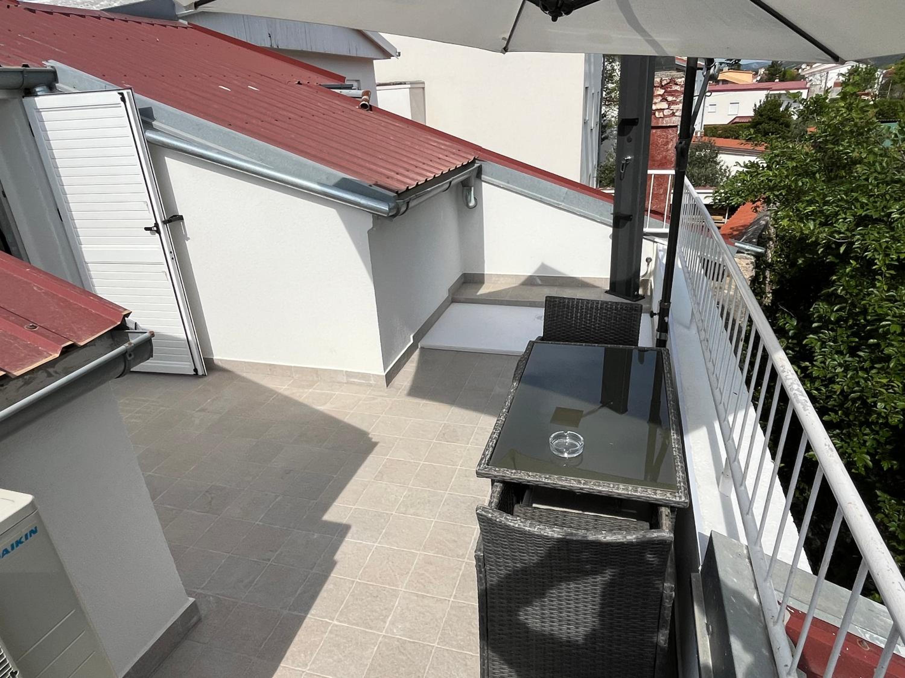Studio with Terrace photo 3