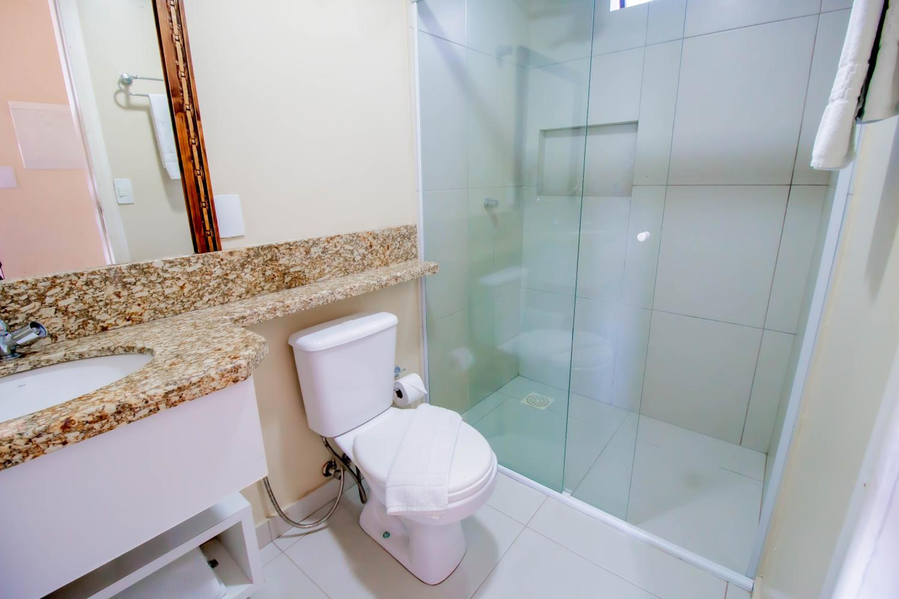 One-Bedroom Apartment with Sea View - Photo 2