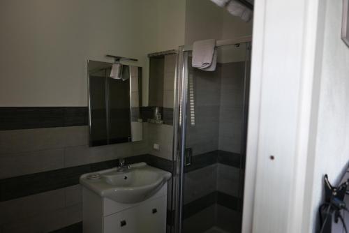 Standard Quadruple Room photo 2