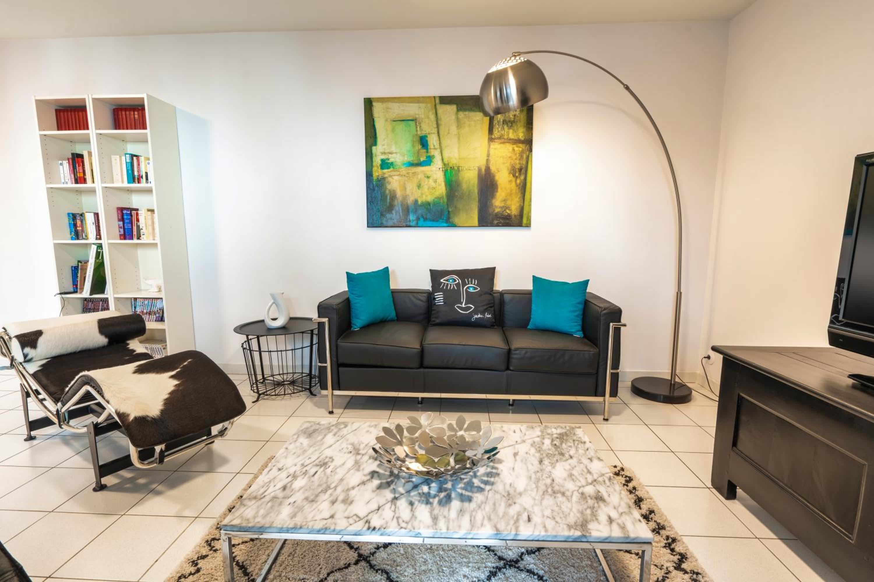 Two-Bedroom Apartment with patio terrace with elevator access