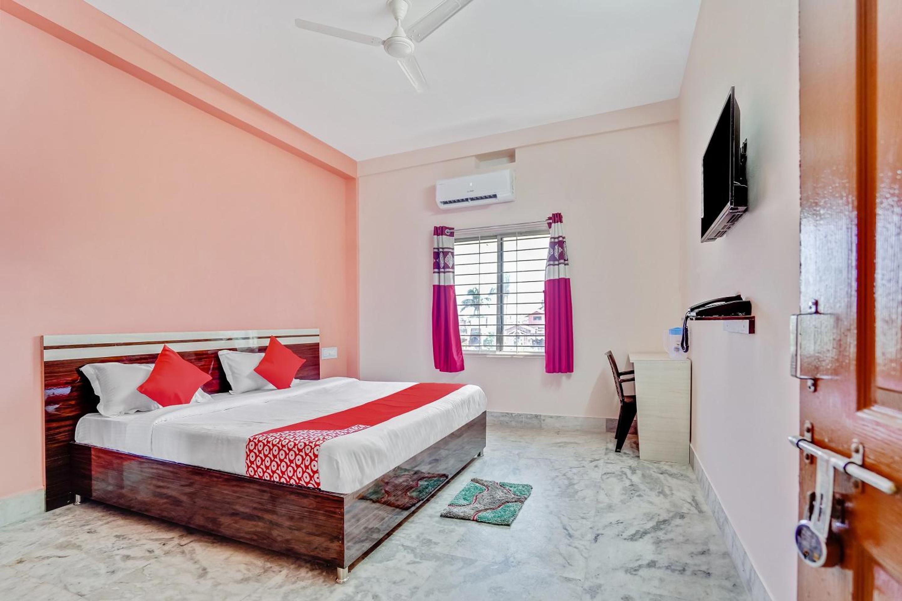 Small Double Room photo 2