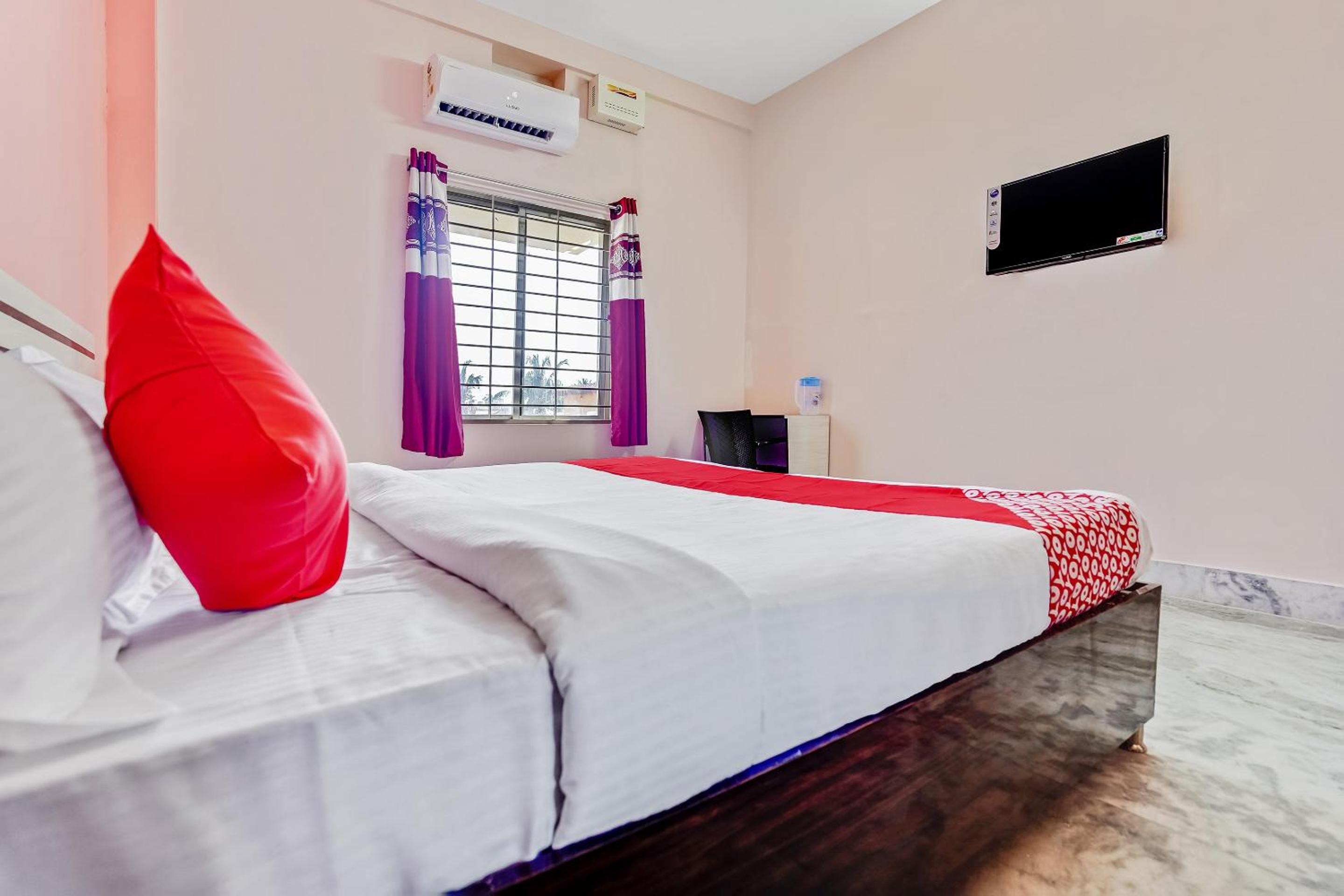 Small Double Room photo 1