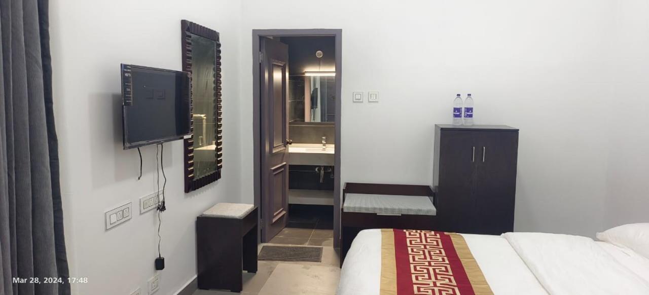 Standard Double Room - Photo 4
