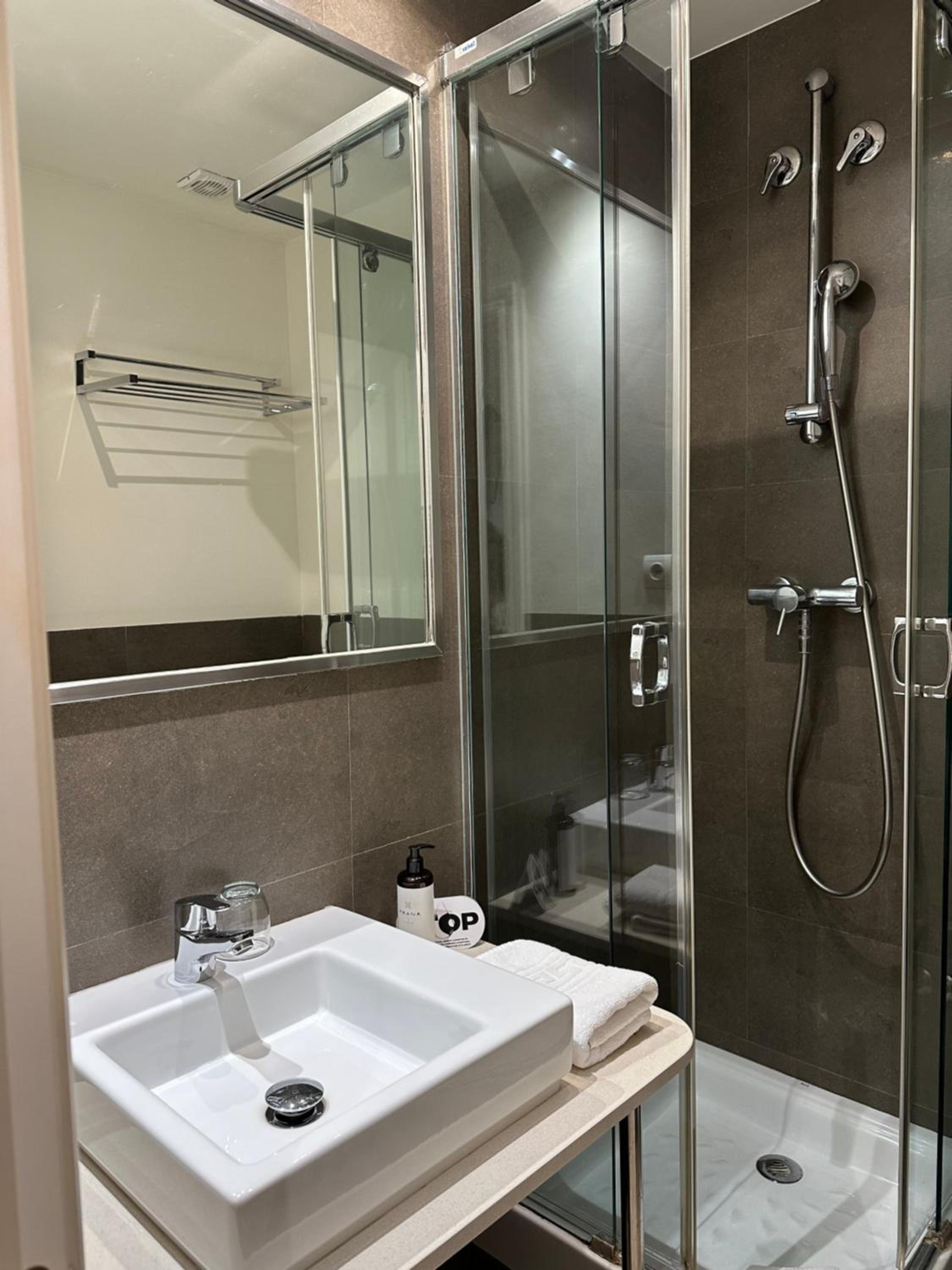 Single Room photo 2